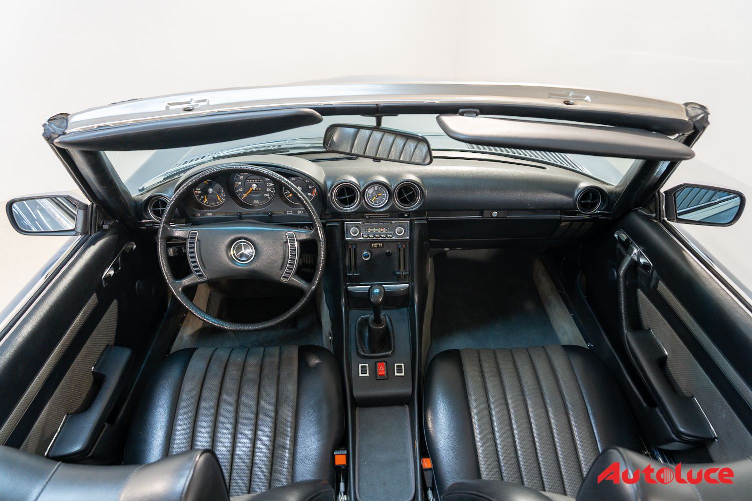 Mercedes-Benz SL 350 (R107) 19