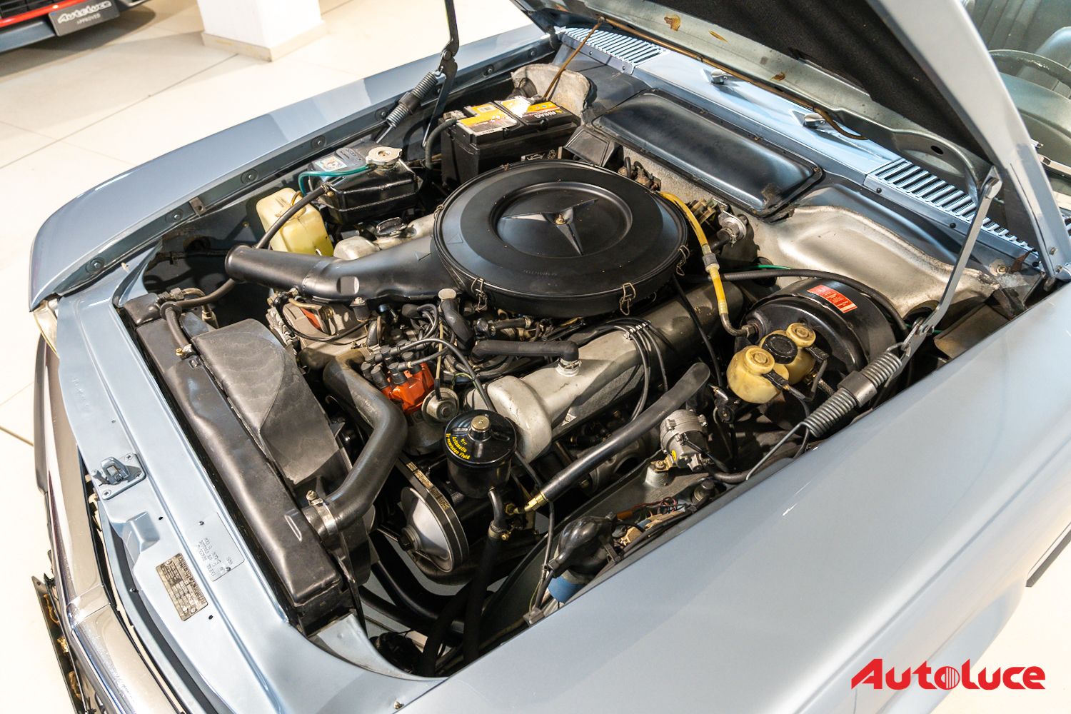 Mercedes-Benz SL 350 (R107) 34