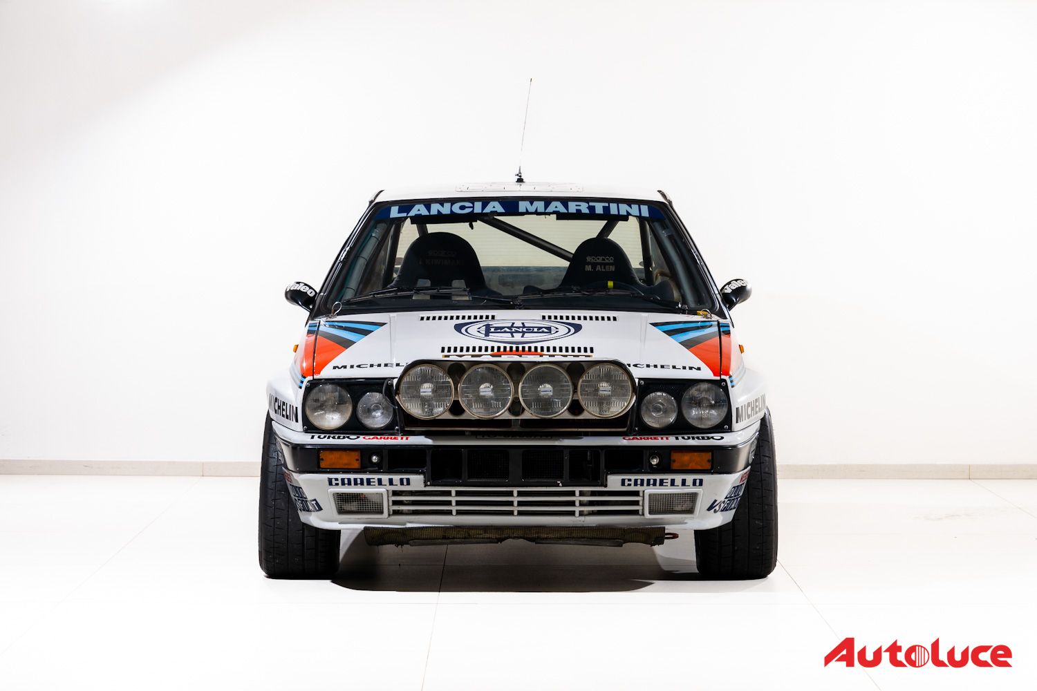 Lancia DELTA HF INTEGRALE 8V UFFICIALE MARTINI 'MICHELIN' 11