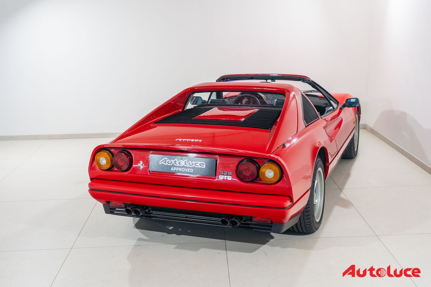 Ferrari 328 GTS 43