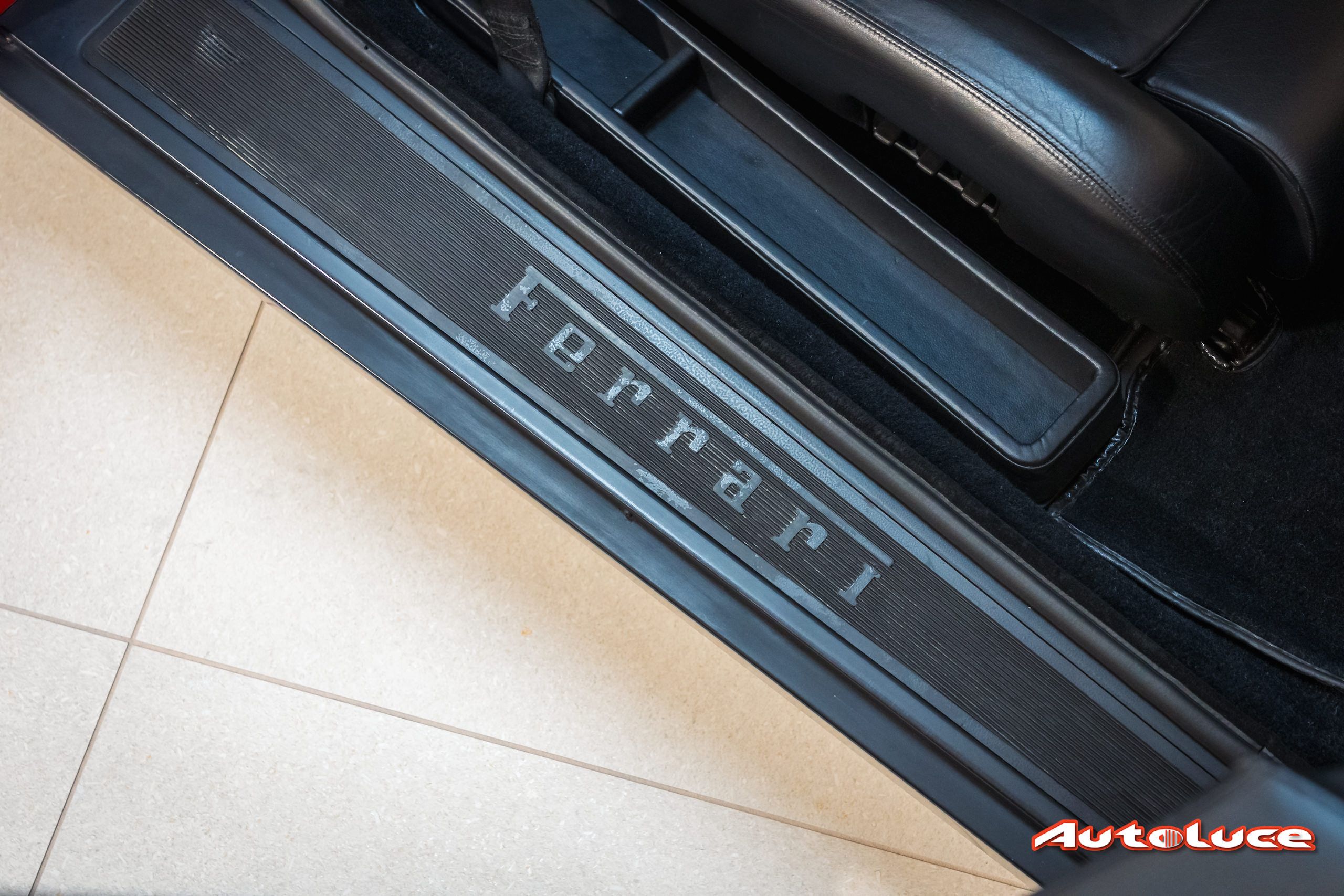 Ferrari TESTAROSSA MONOSPECCHIO 32
