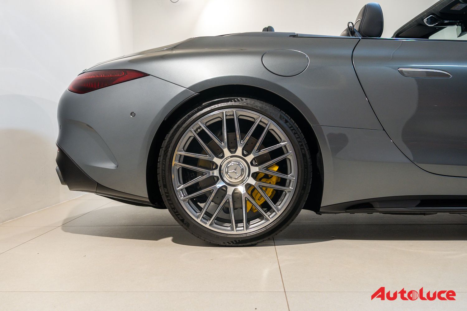 Mercedes-Benz SL 63 AMG 13