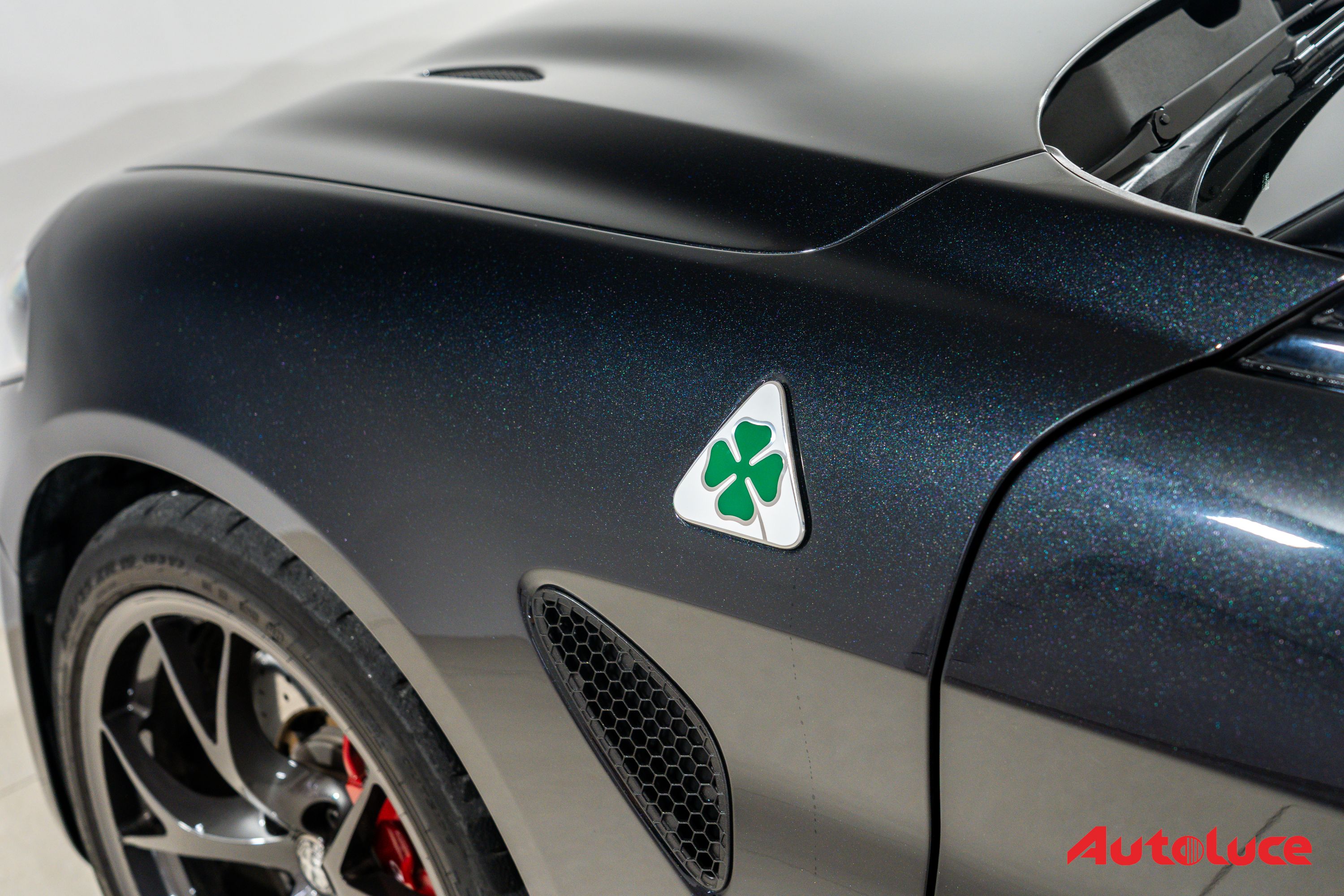 Alfa Romeo GIULIA QUADRIFOGLIO MY23 8