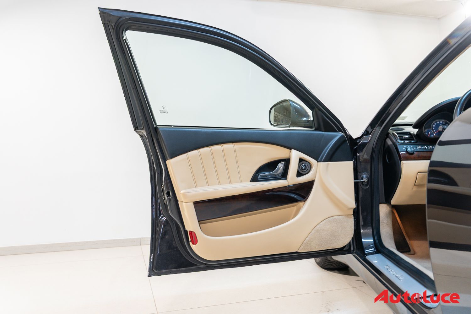 Maserati QUATTROPORTE V SERIE 28