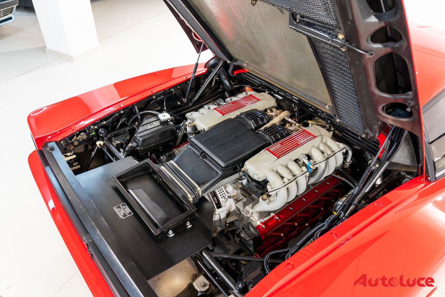 Ferrari TESTAROSSA 22