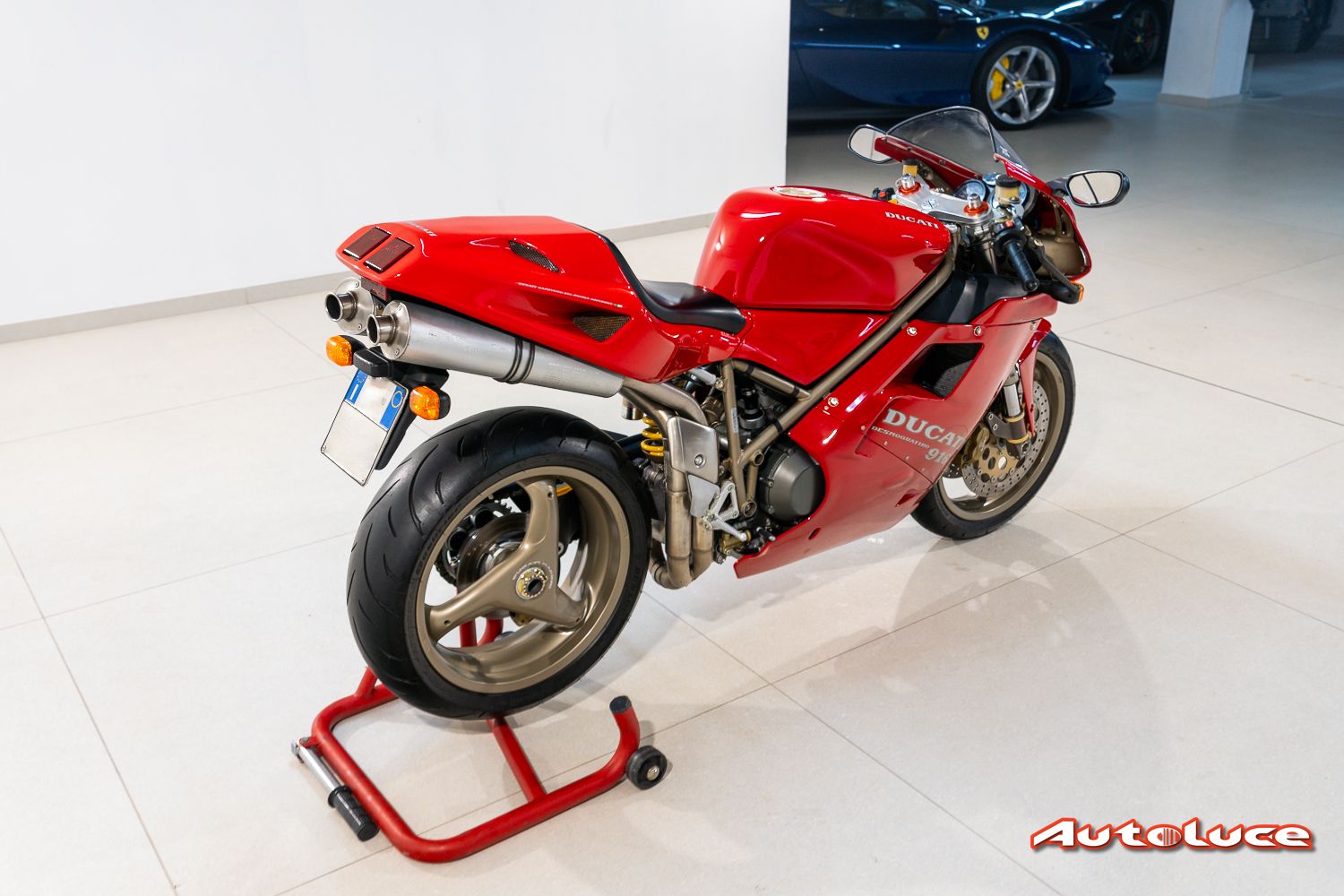 916 MONOPOSTO 4