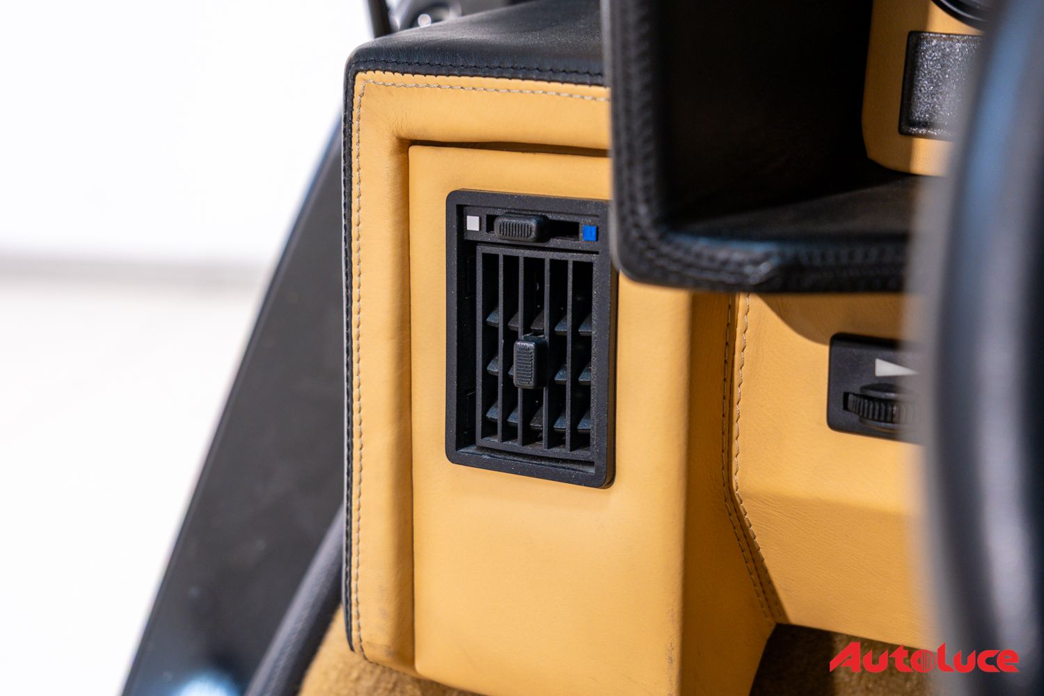 Lamborghini COUNTACH 25TH ANNIVERSARY 64