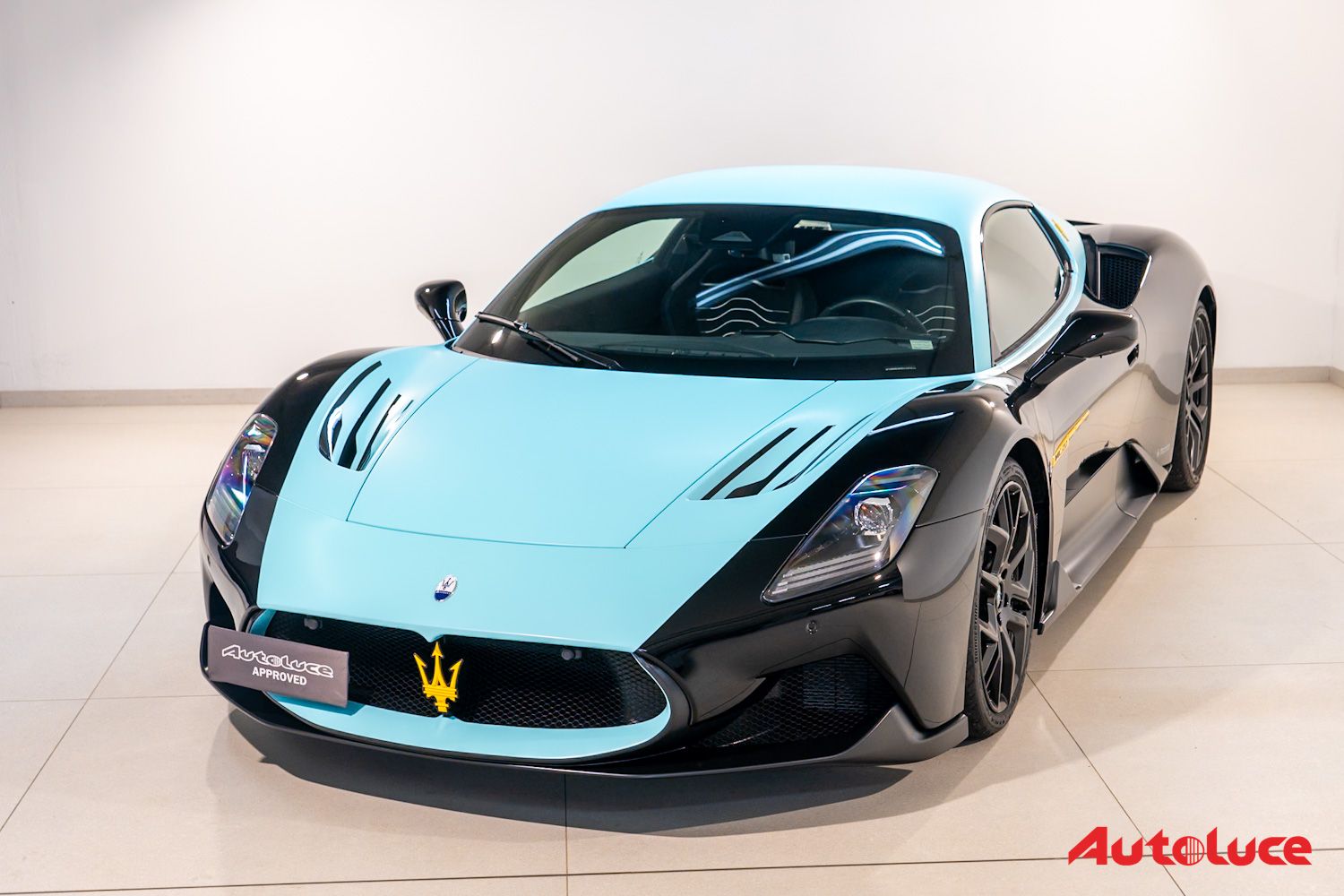 Maserati MC20 LEGGENDA 16