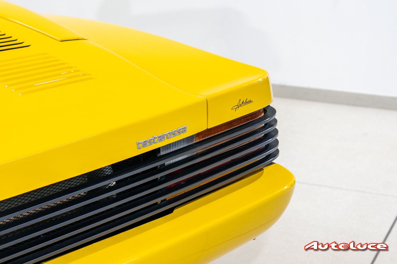 Ferrari TESTAROSSA SPIDER PAVESI 42