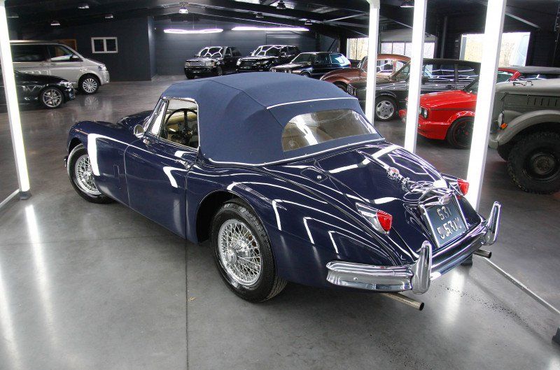 Jaguar XK 2