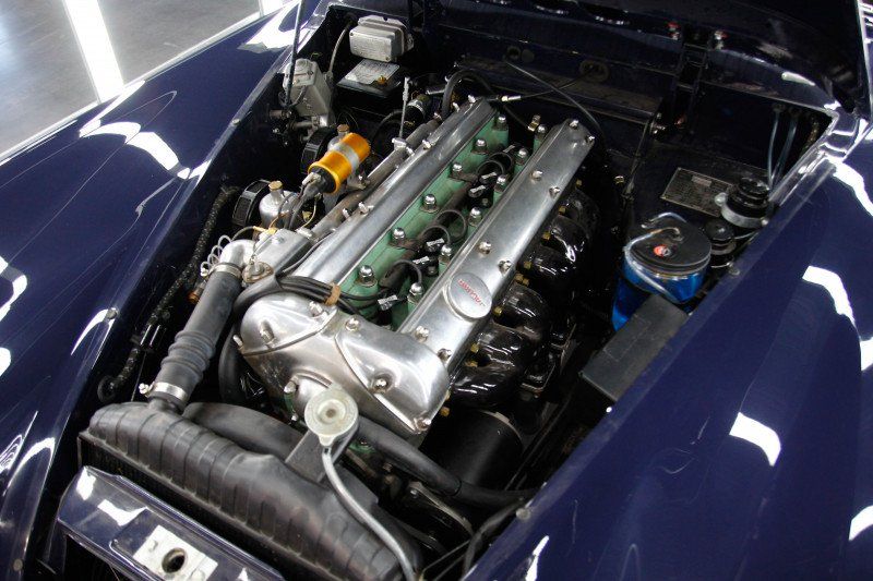 Jaguar XK 10