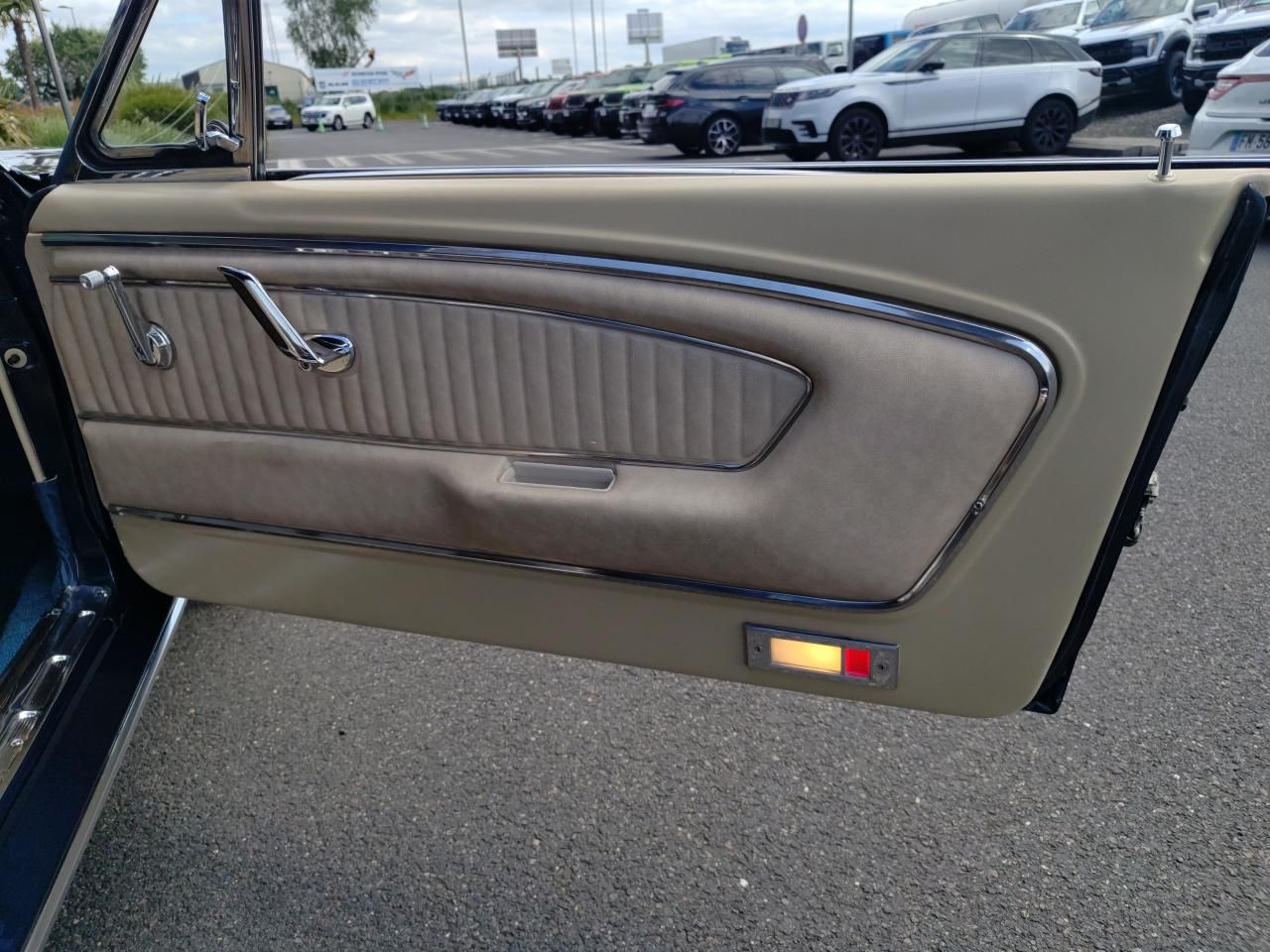 Ford MUSTANG cabriolet 289 boite manuelle 4, int Pony 10
