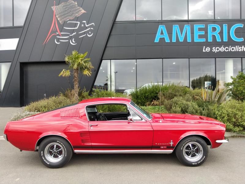 Ford MUSTANG 390 GT FASTBACK 6
