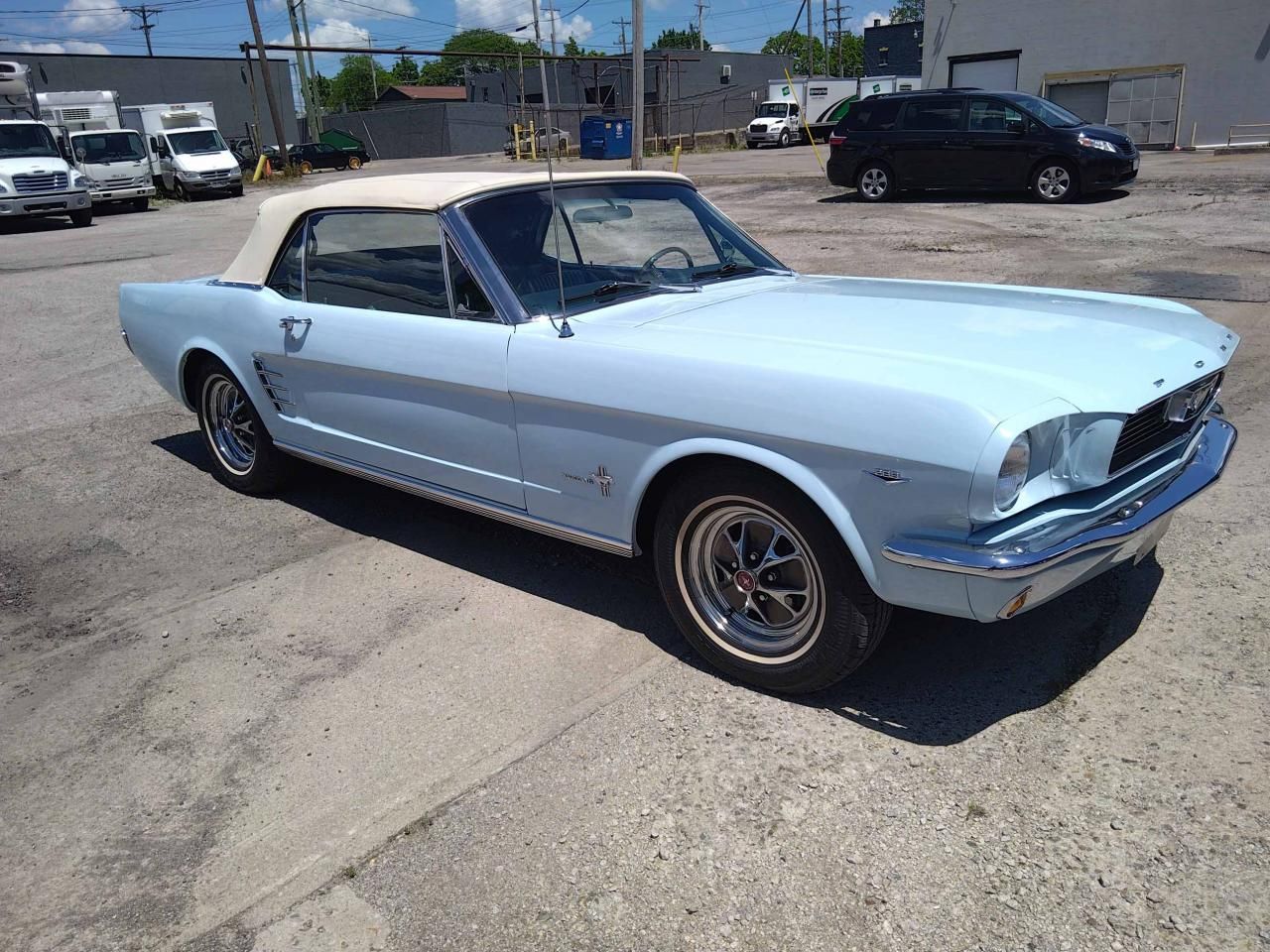 Ford MUSTANG Cabriolet 289 code A toutes options 12