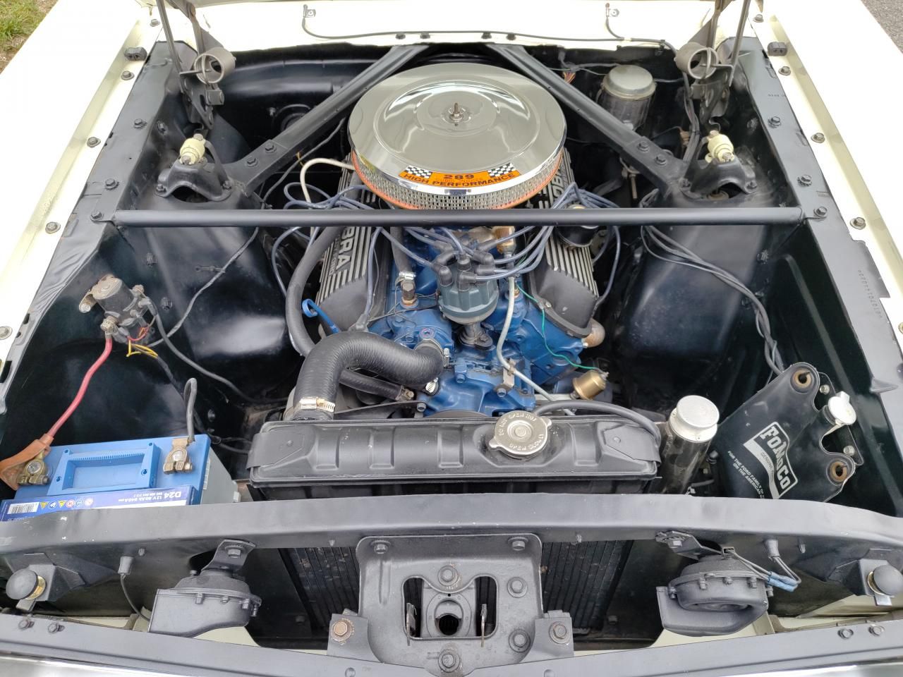 Ford MUSTANG V8 4.7 Litres, boite méca 4 4