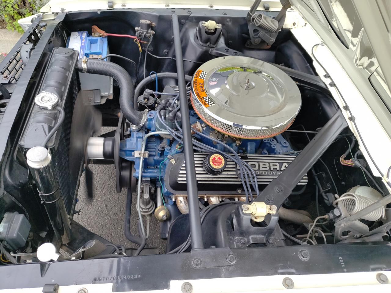 Ford MUSTANG V8 4.7 Litres, boite méca 4 5