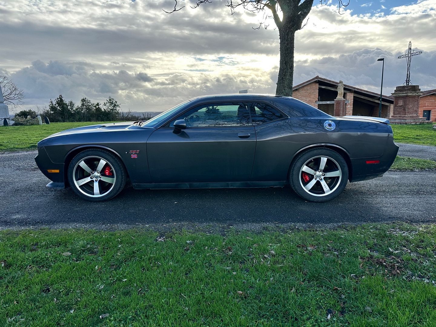 Dodge CHALLENGER 2 6.4 V8 470 SRT8 392 9