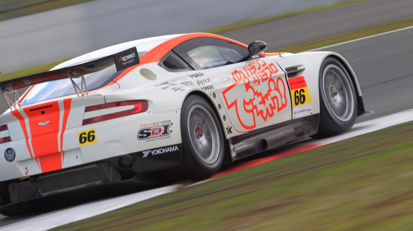 Aston Martin V8 VANTAGE GT2 21