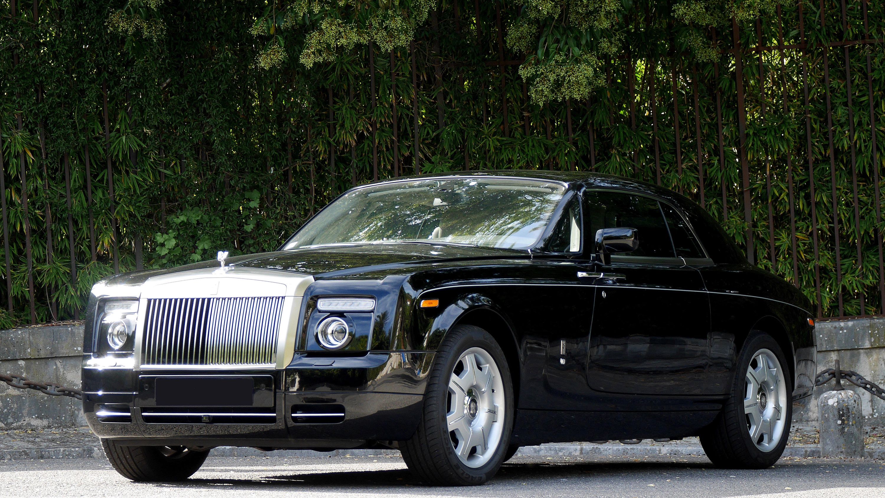 Phantom Coupé 8