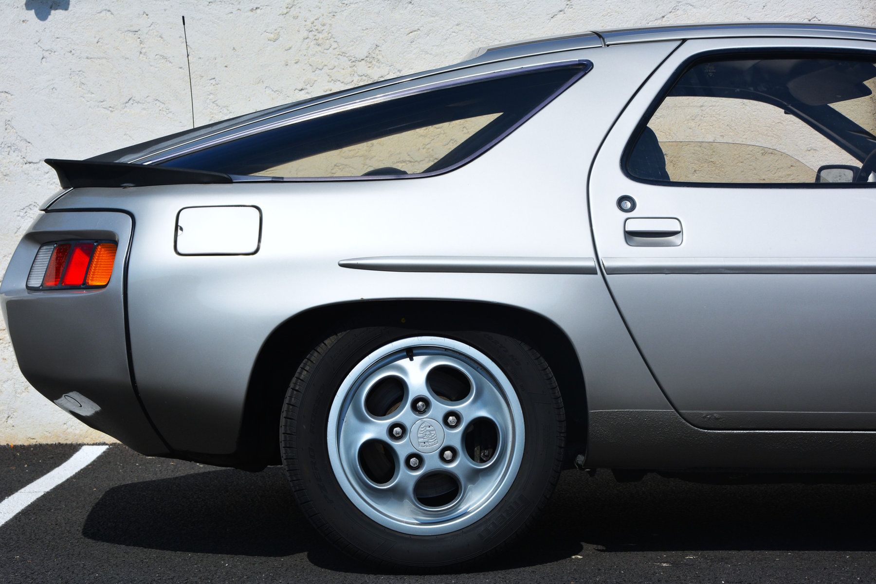 Porsche 928 4