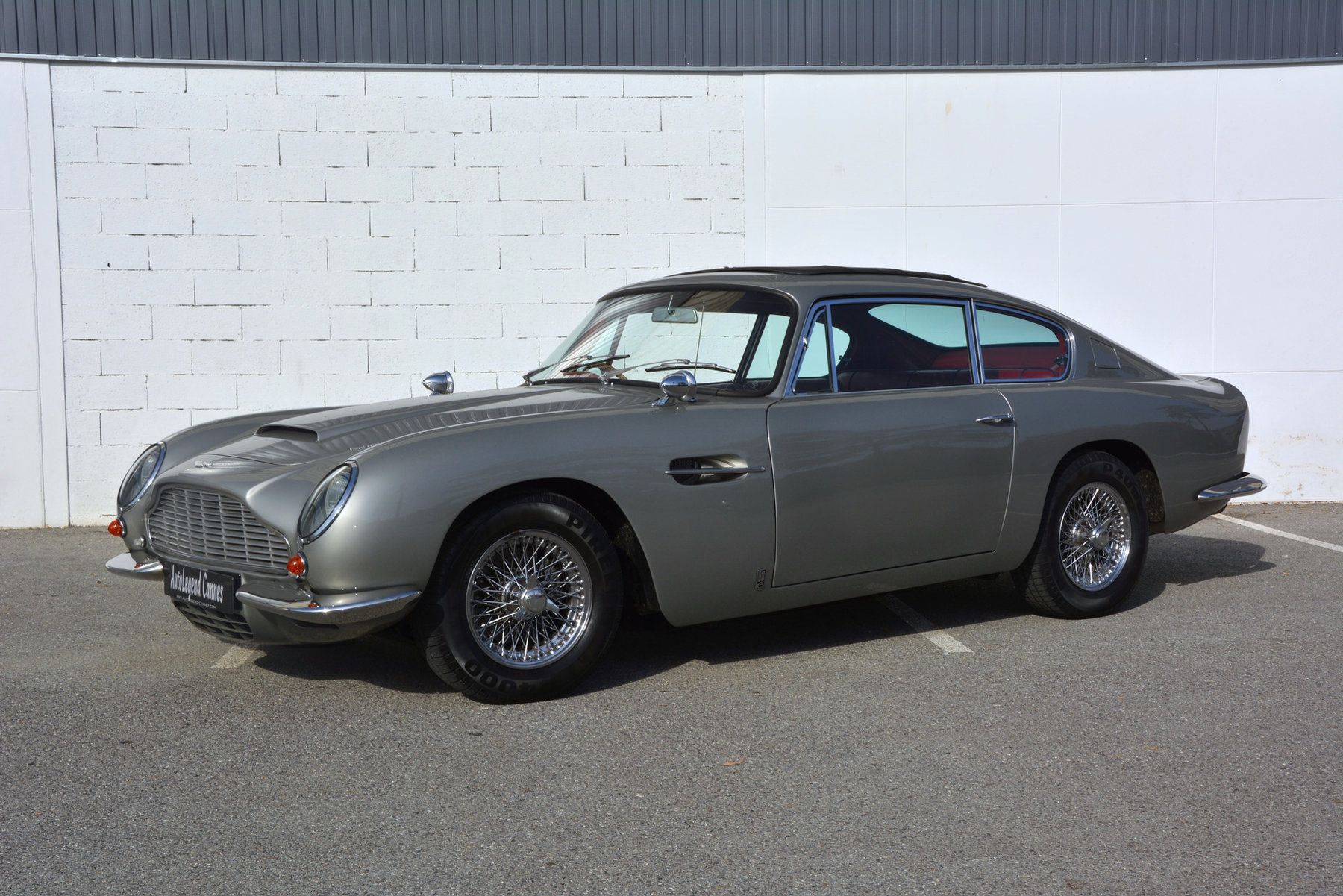 Aston Martin DB6 MKI Superleggera 6