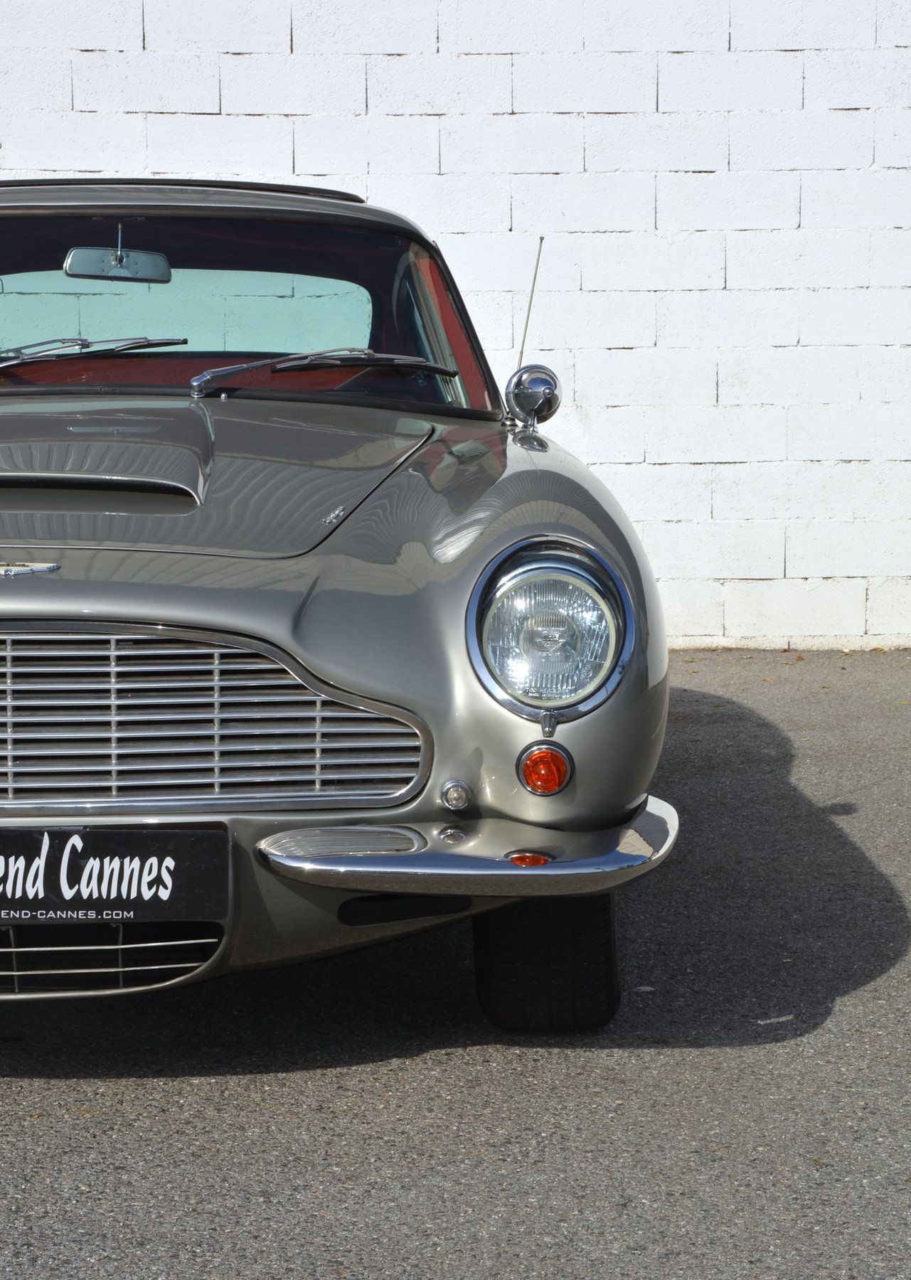 Aston Martin DB6 MKI Superleggera 10