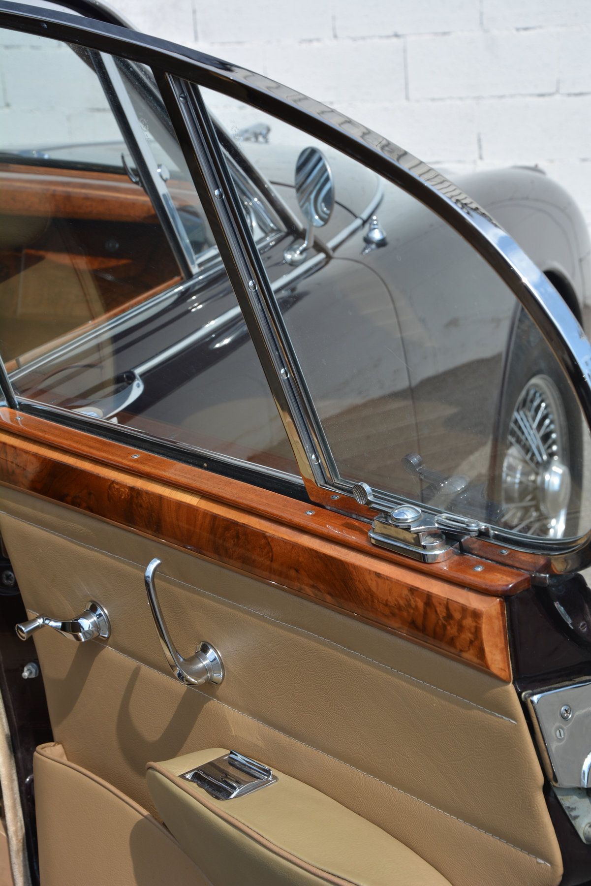 Jaguar MK2 3.8L 15