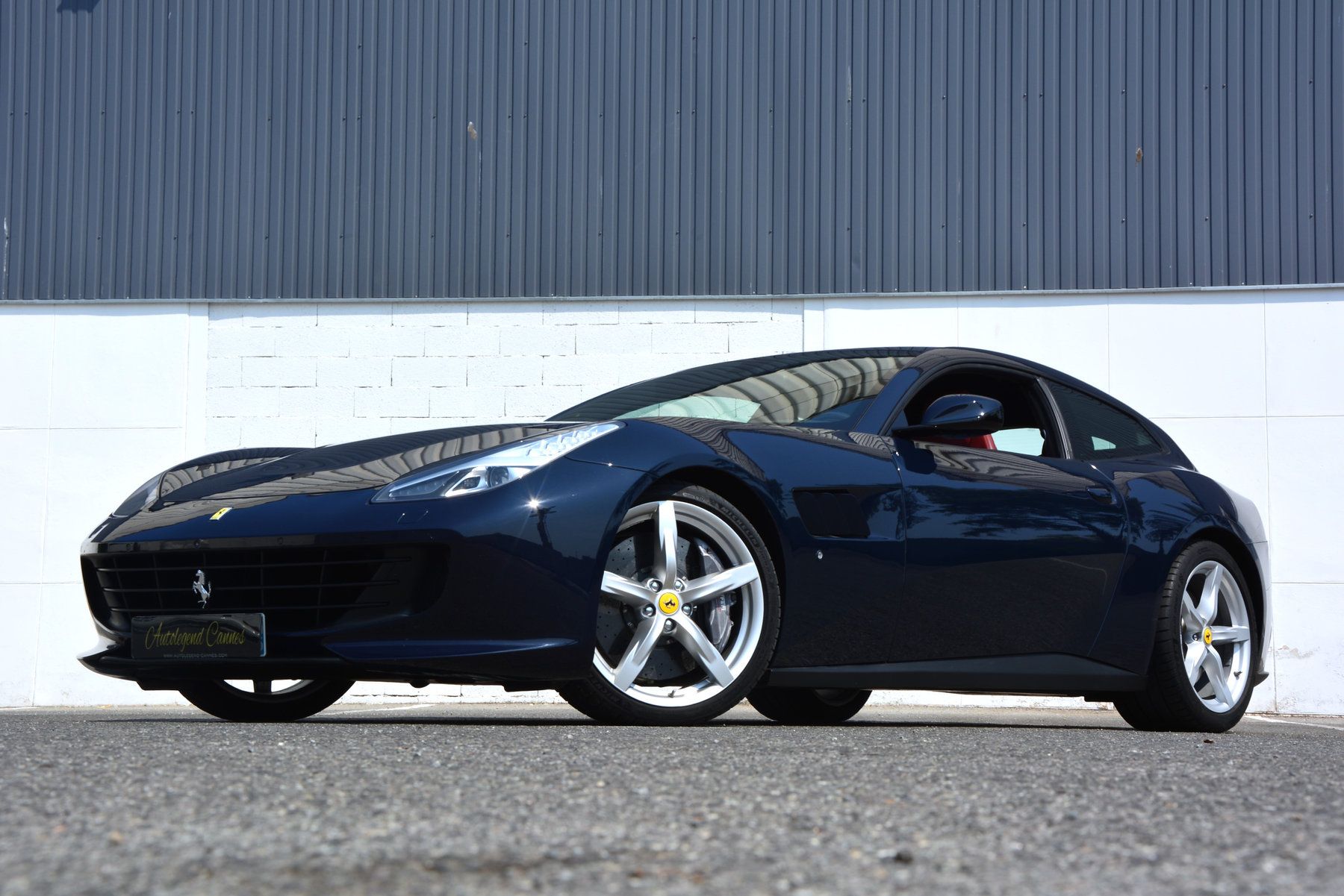 Ferrari GTC4 Lusso V12 6