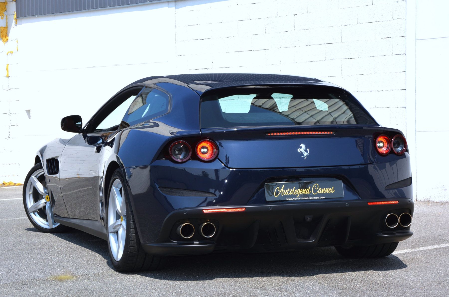 Ferrari GTC4 Lusso V12 12