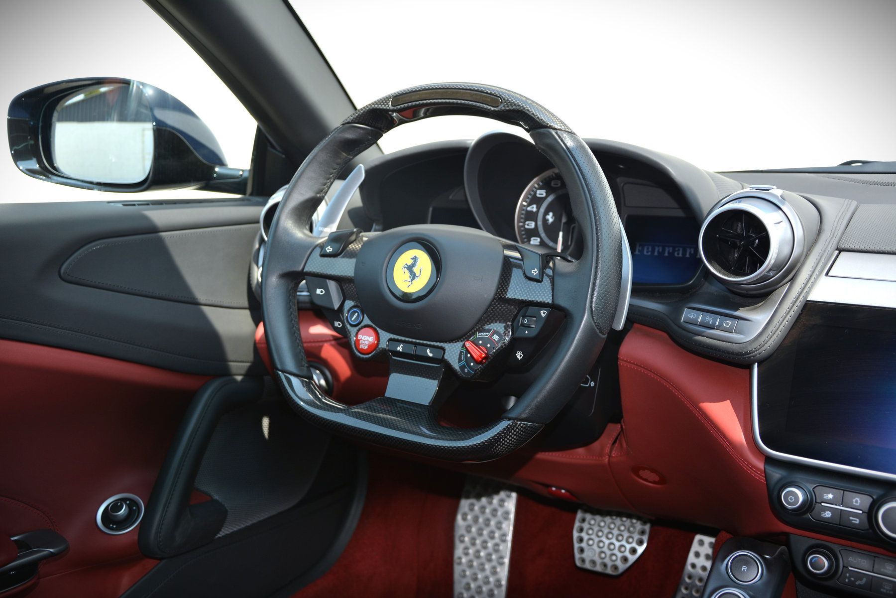 Ferrari GTC4 Lusso V12 20