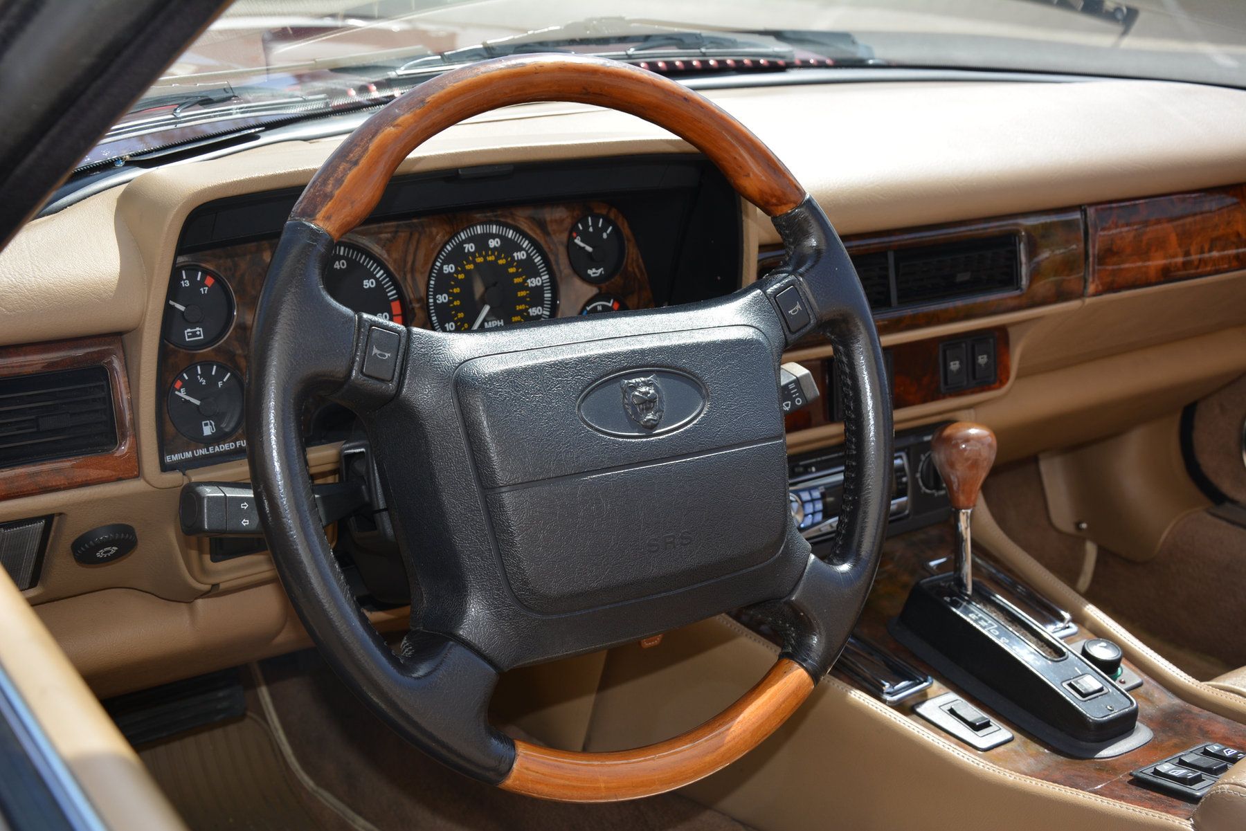Jaguar XJ-S 4.0 Cabriolet Celebration 15