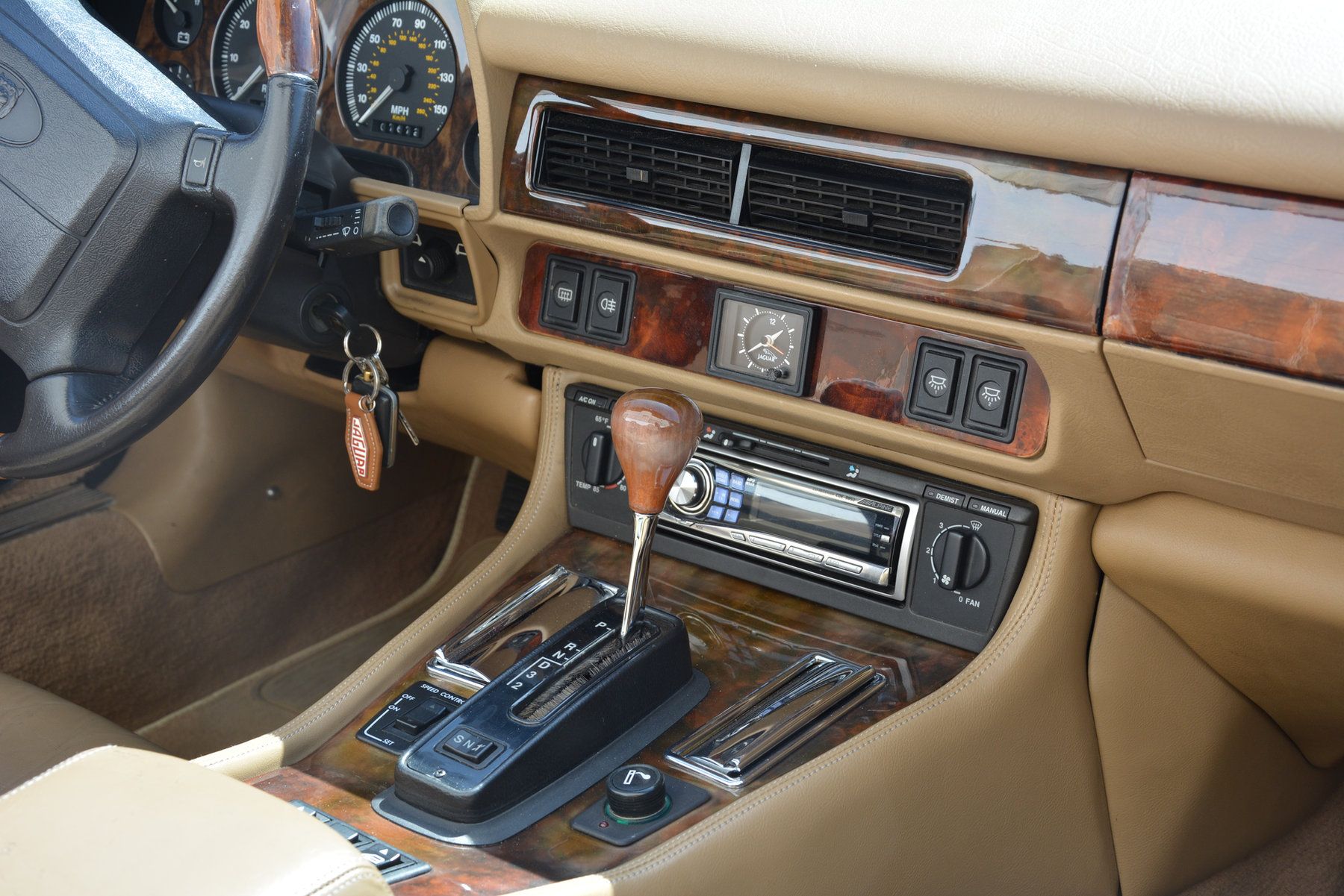 Jaguar XJ-S 4.0 Cabriolet Celebration 18