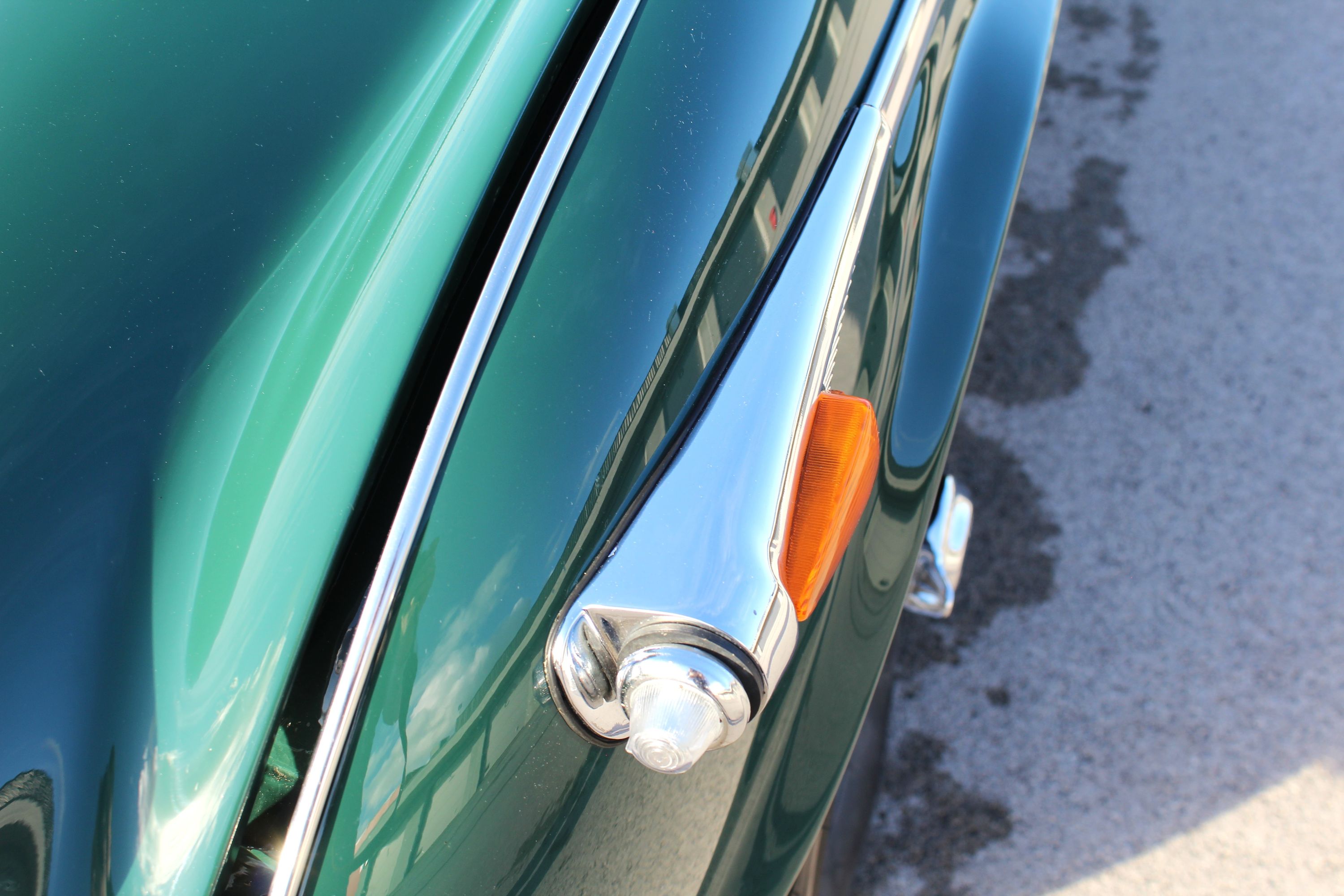 Triumph TR250 20