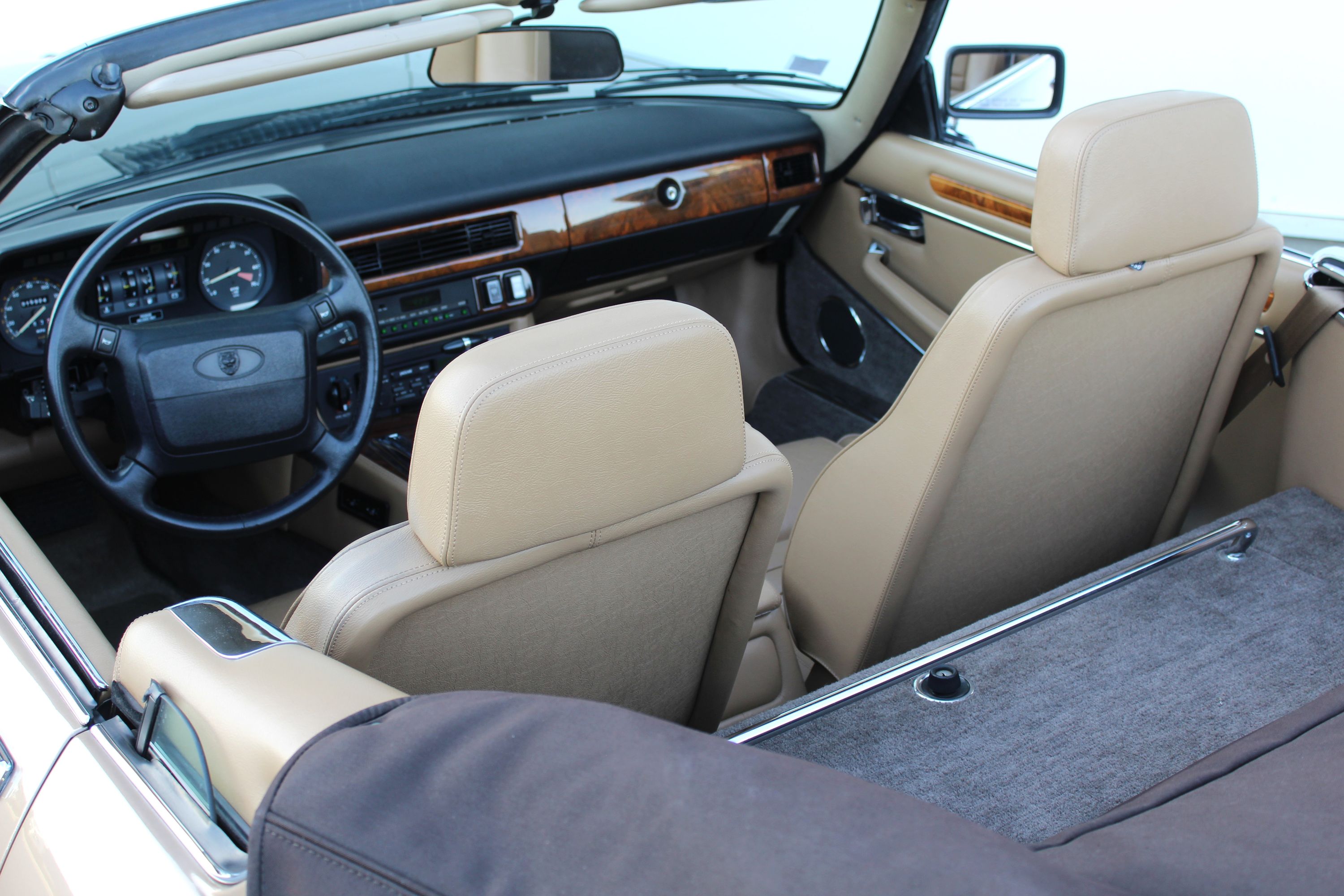 Jaguar XJS V12 CABRIOLET 21