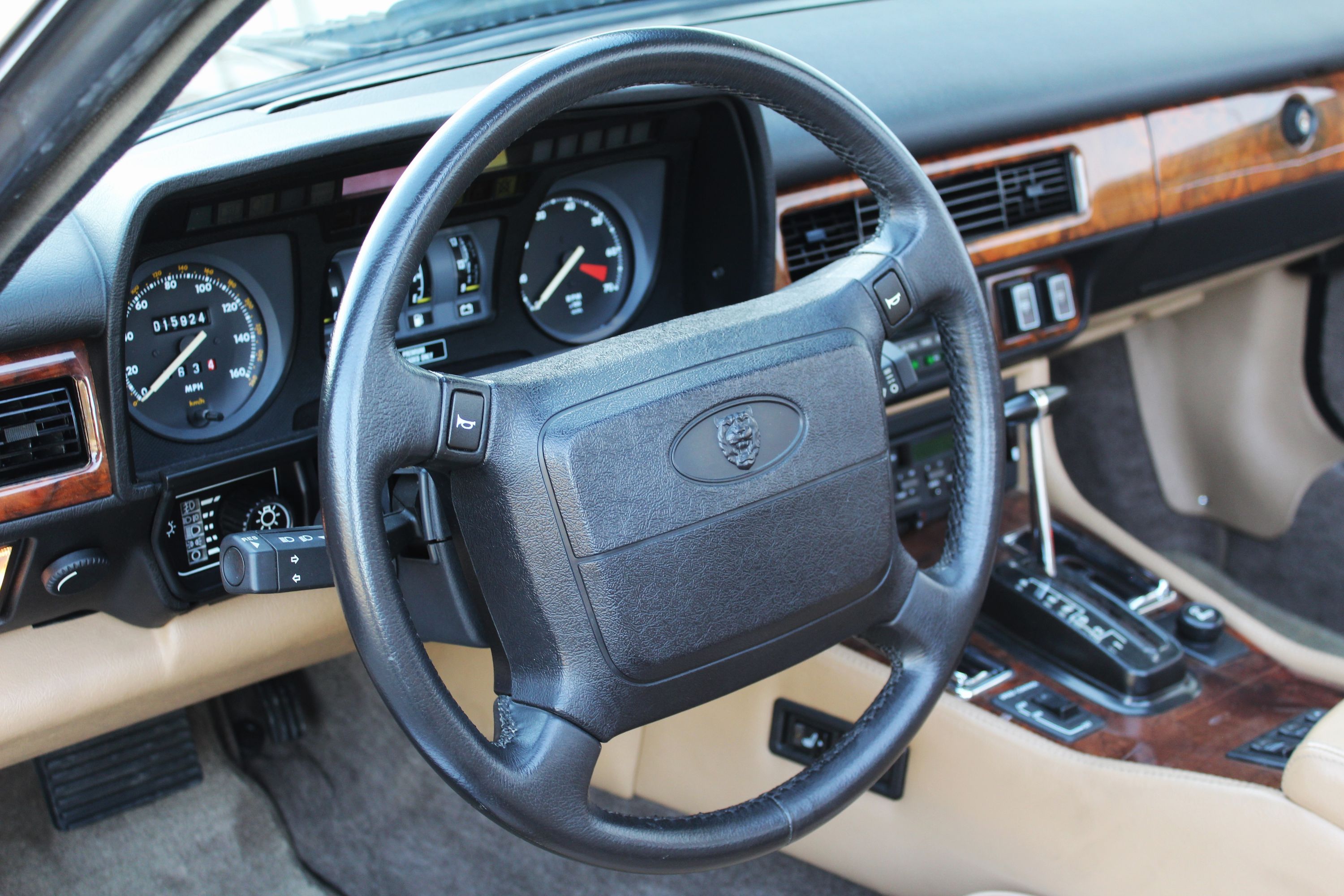 Jaguar XJS V12 CABRIOLET 22