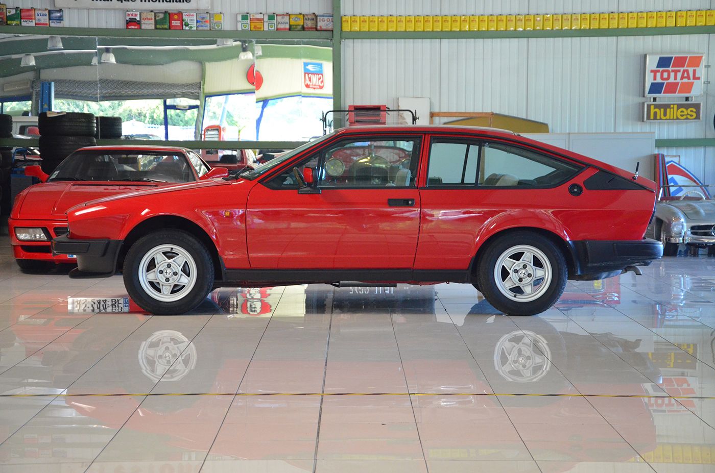 Alfa Romeo GTV 2 litres 3
