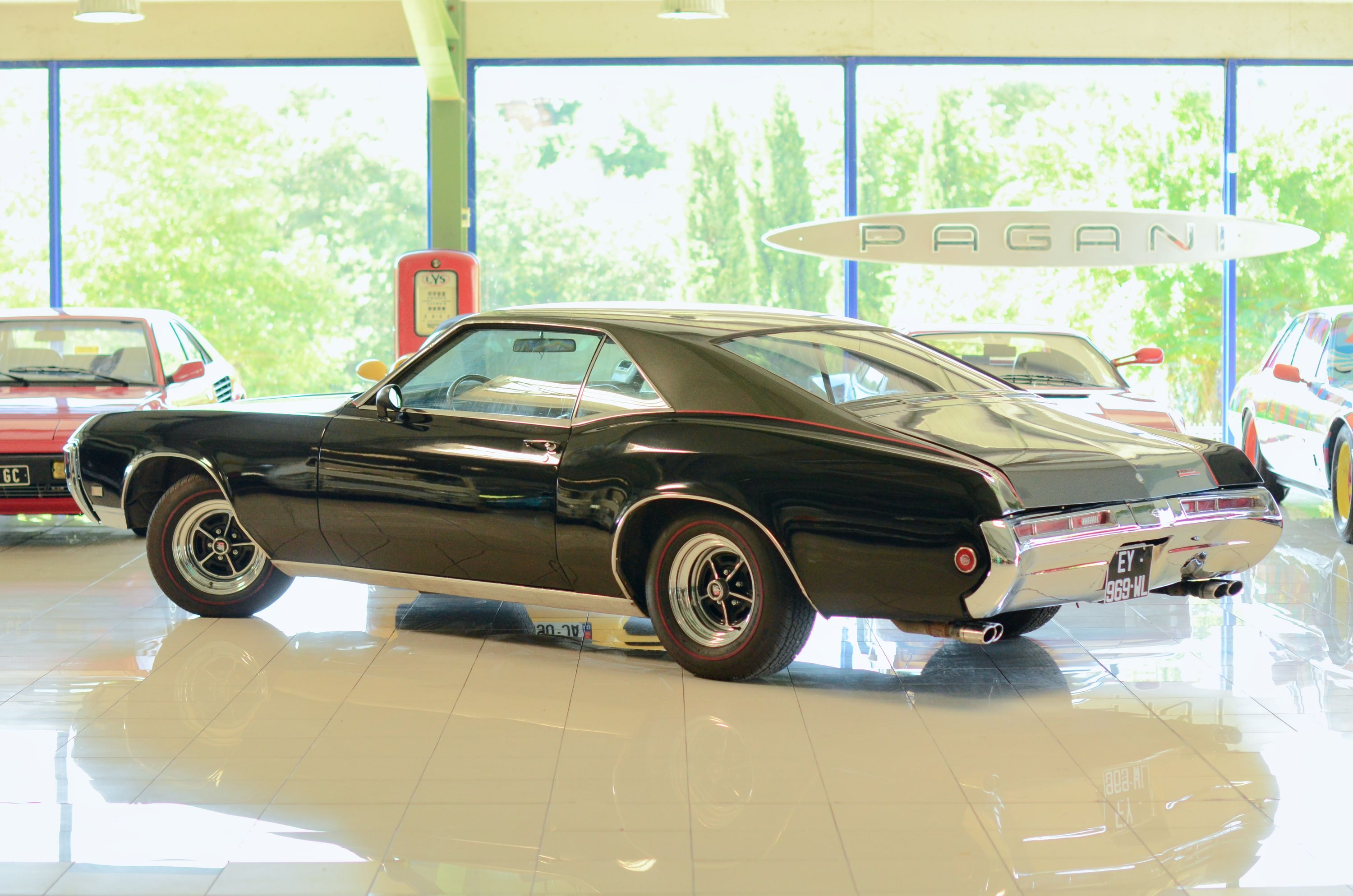 Riviera Gran Sport 3