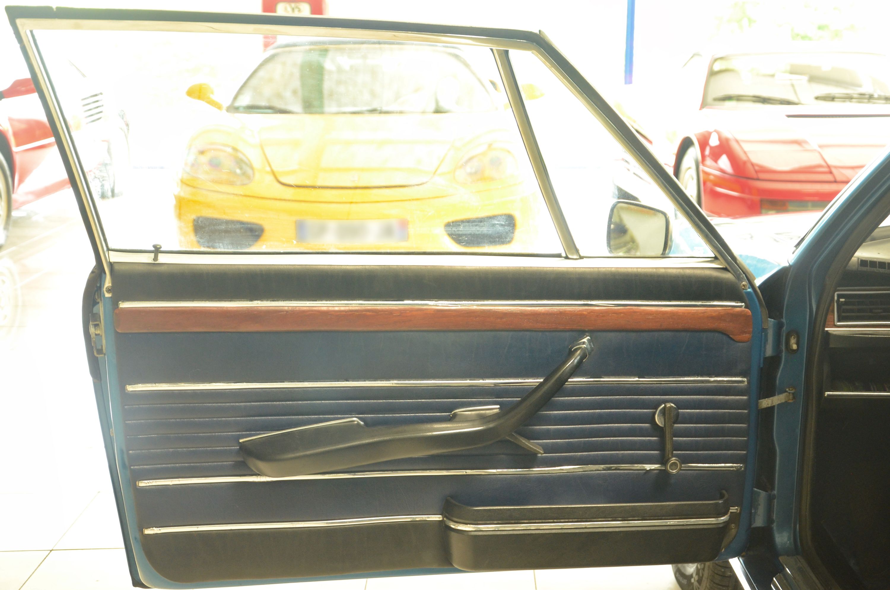 Audi 100 Coupé S 10