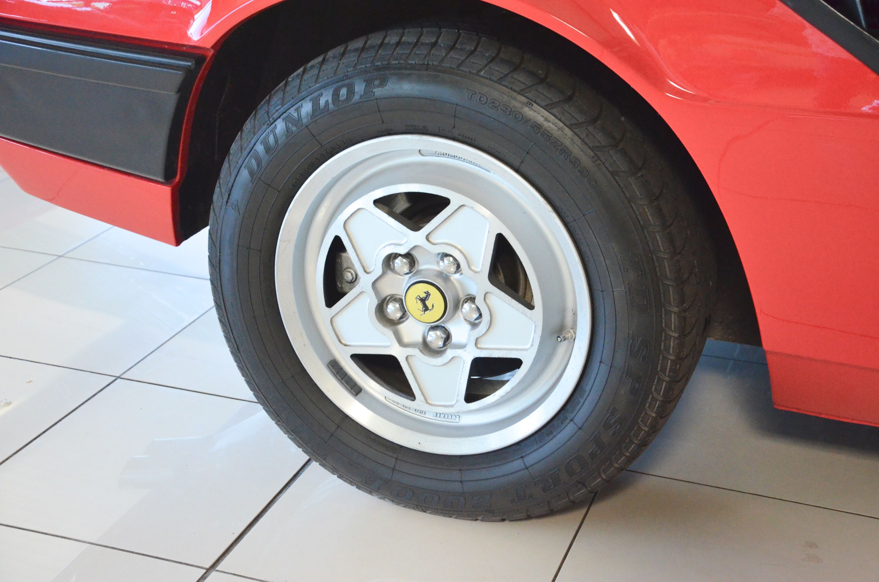 Ferrari Mondial 8 16