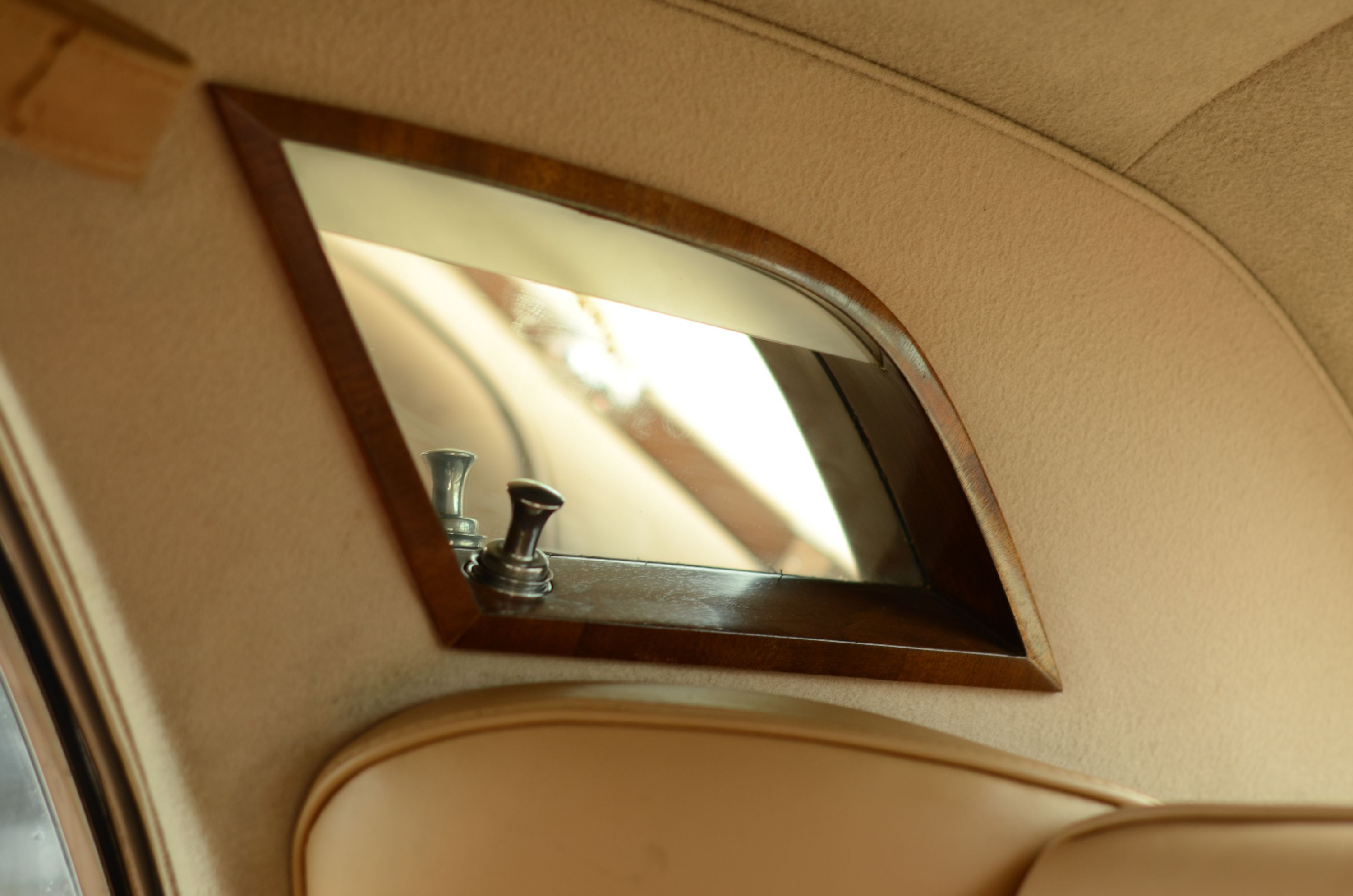 Bentley S2 Countryman 16