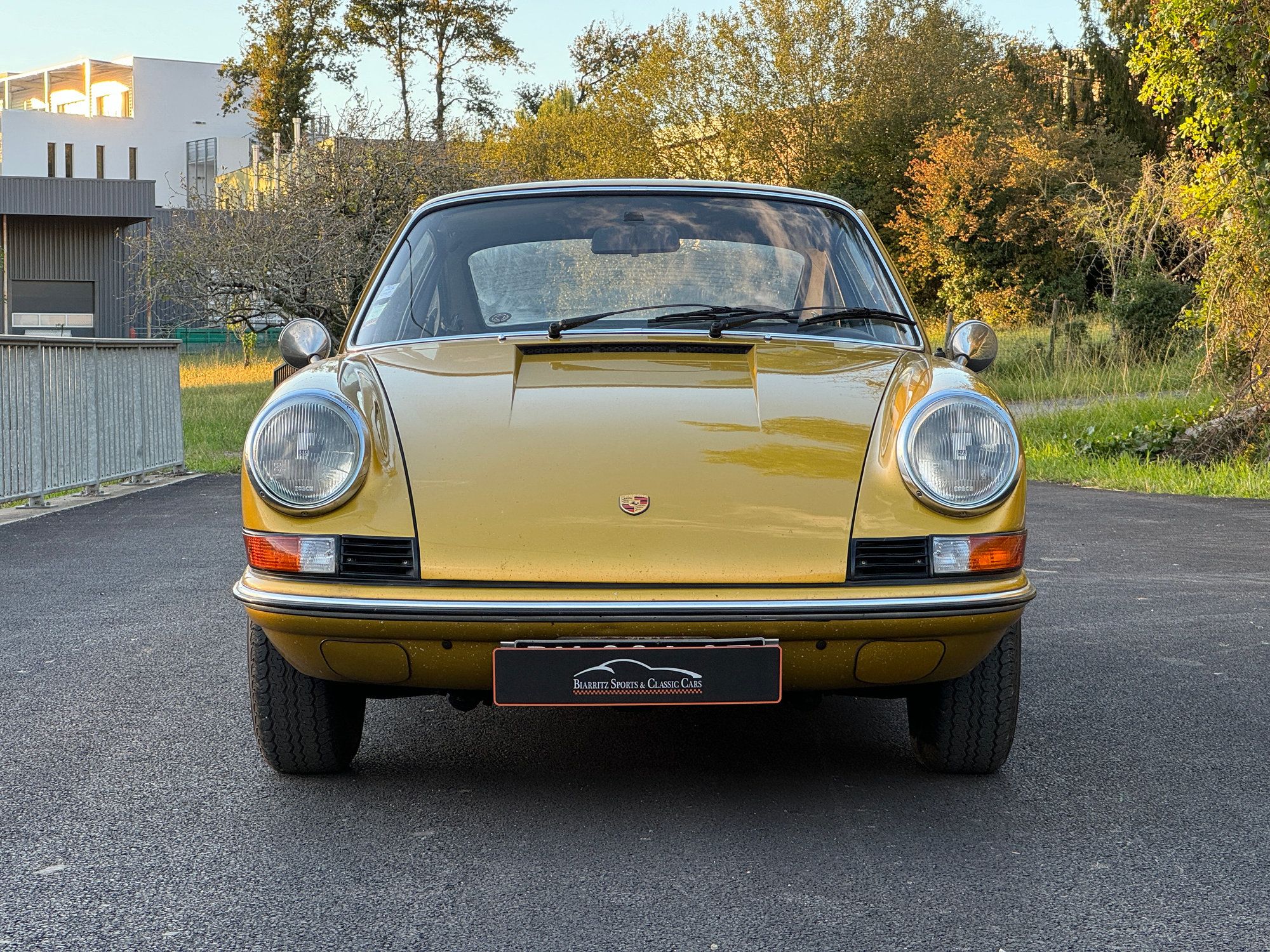 Porsche 911 2.4T 34