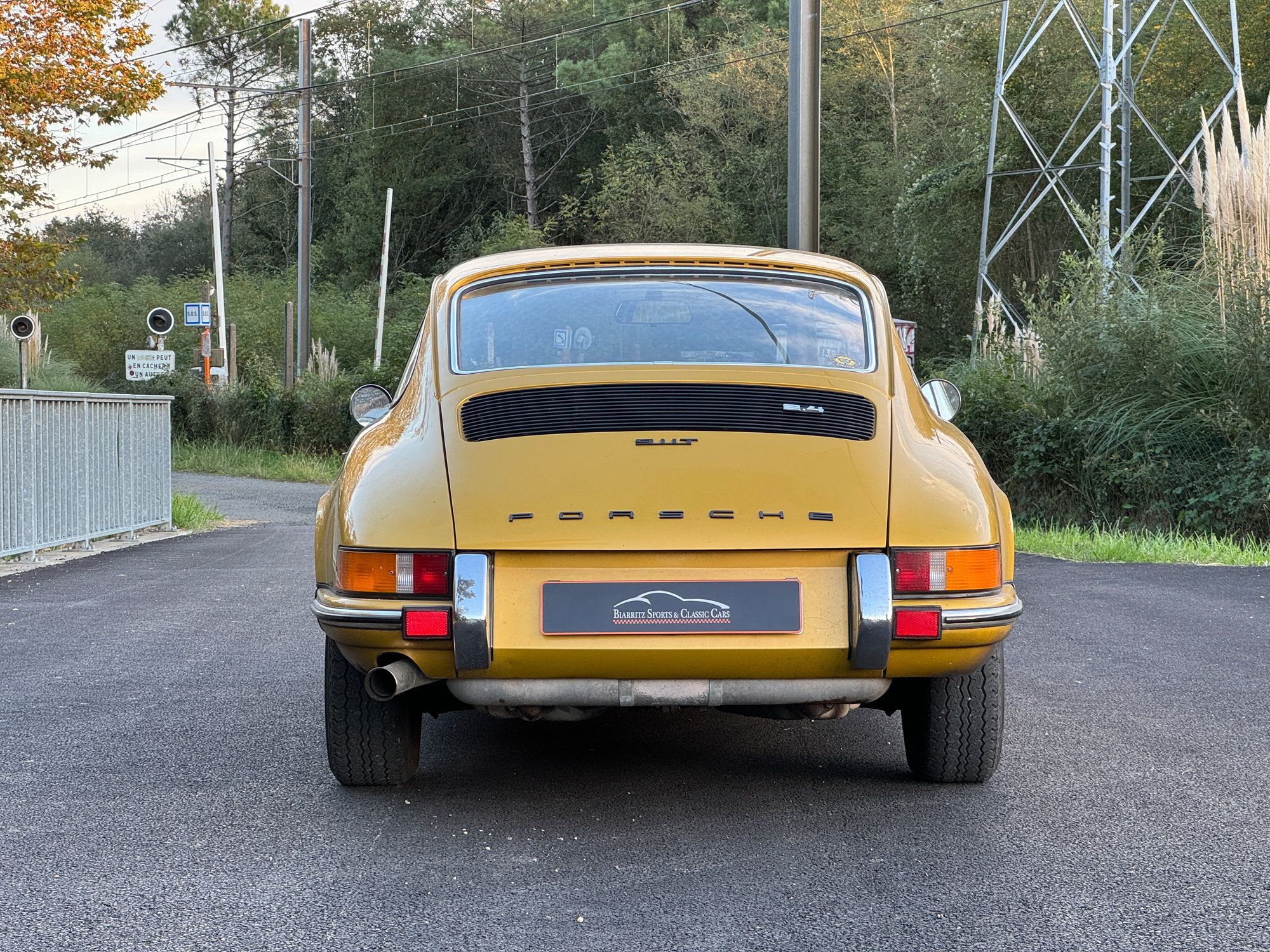 Porsche 911 2.4T 9