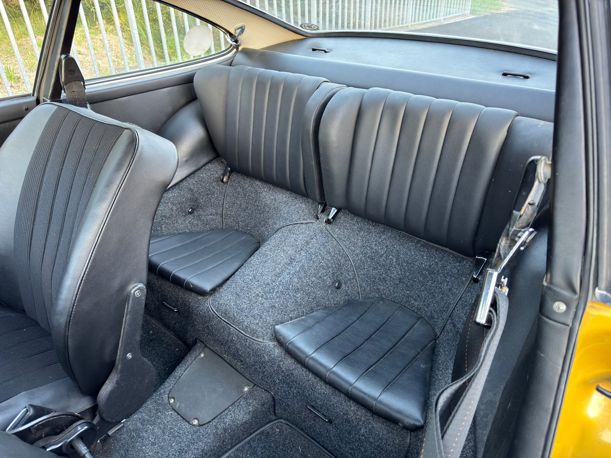 Porsche 911 2.4T 27