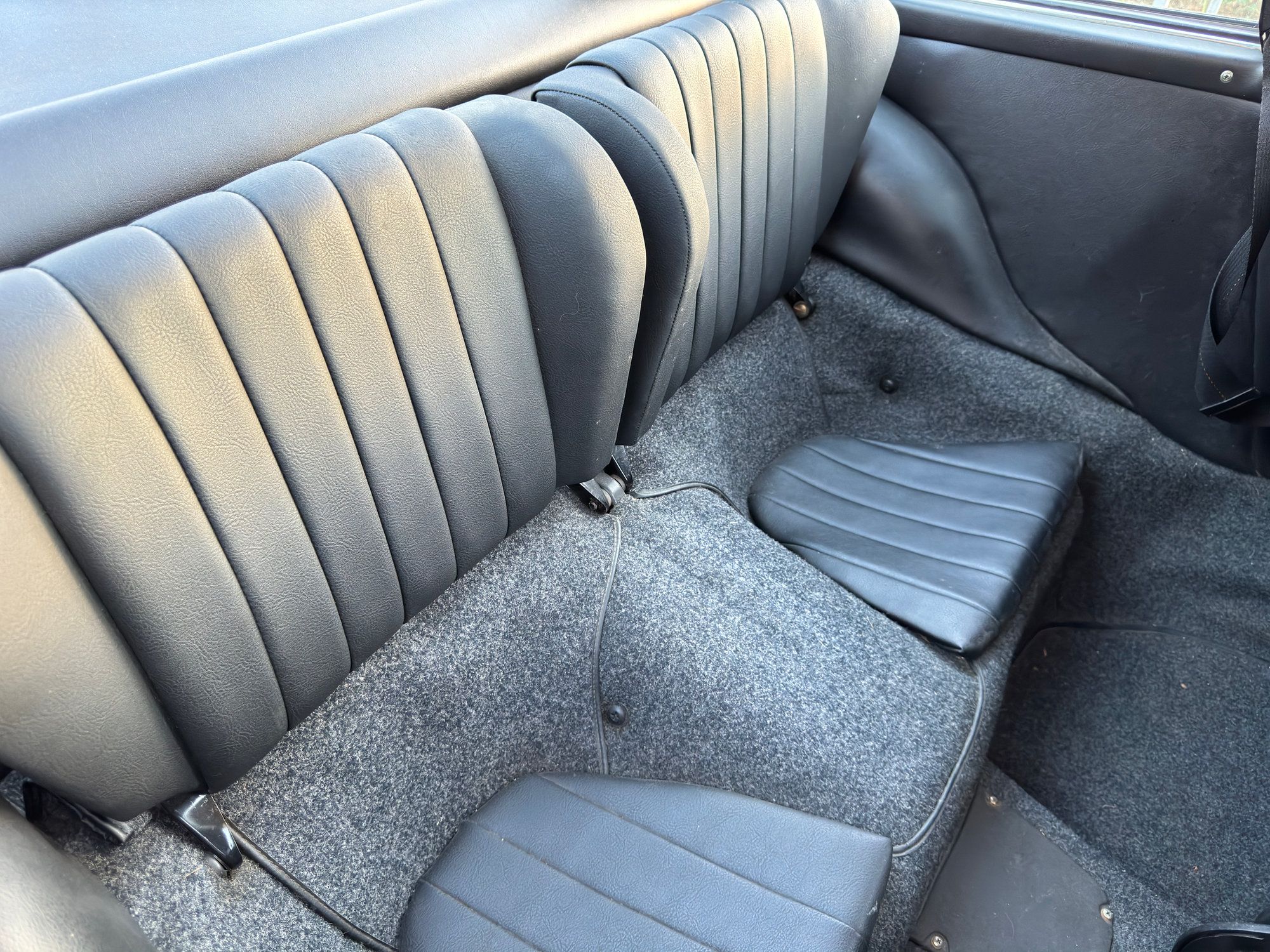 Porsche 911 2.4T 30
