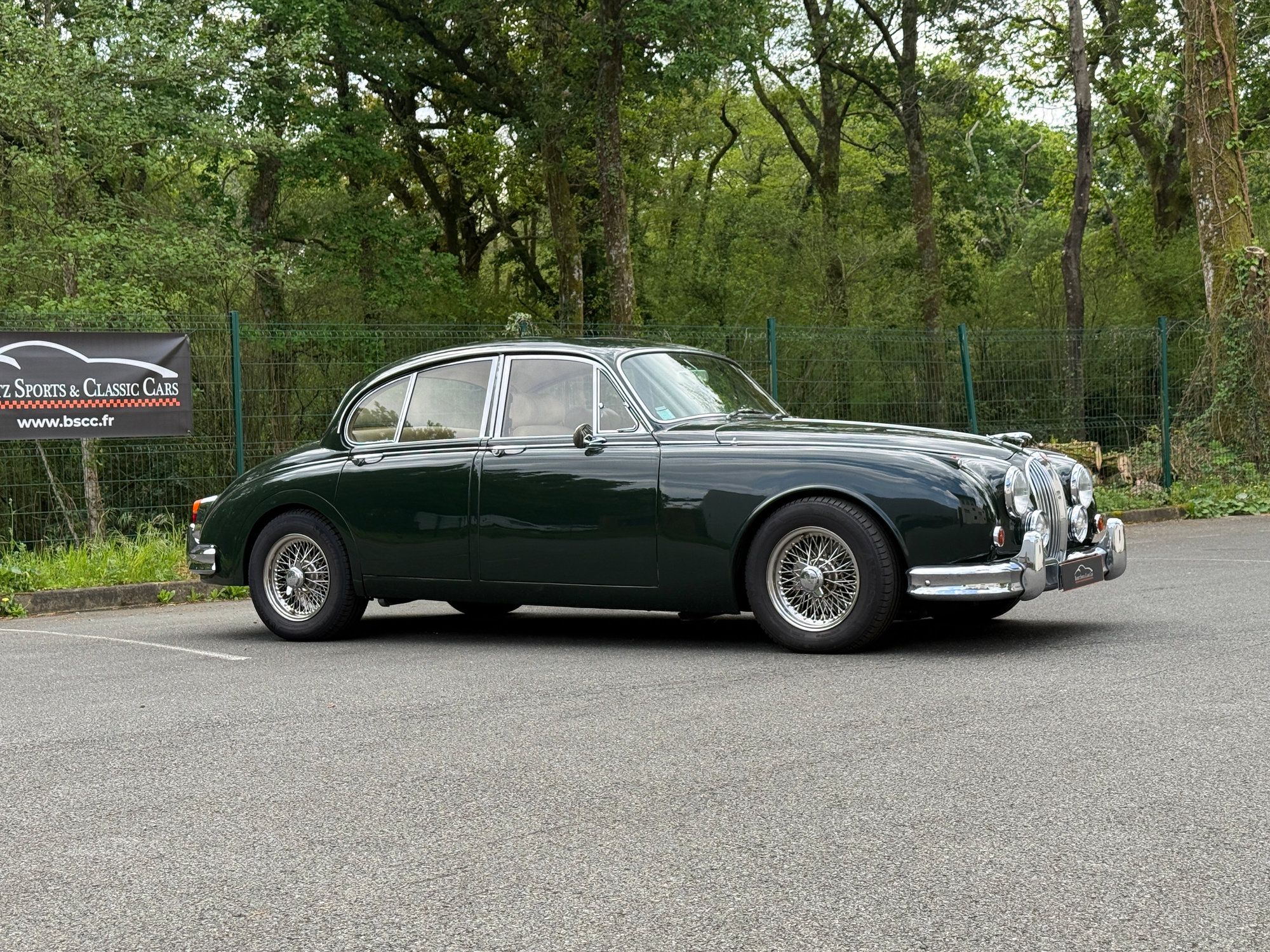 Jaguar MKII 3.8 14