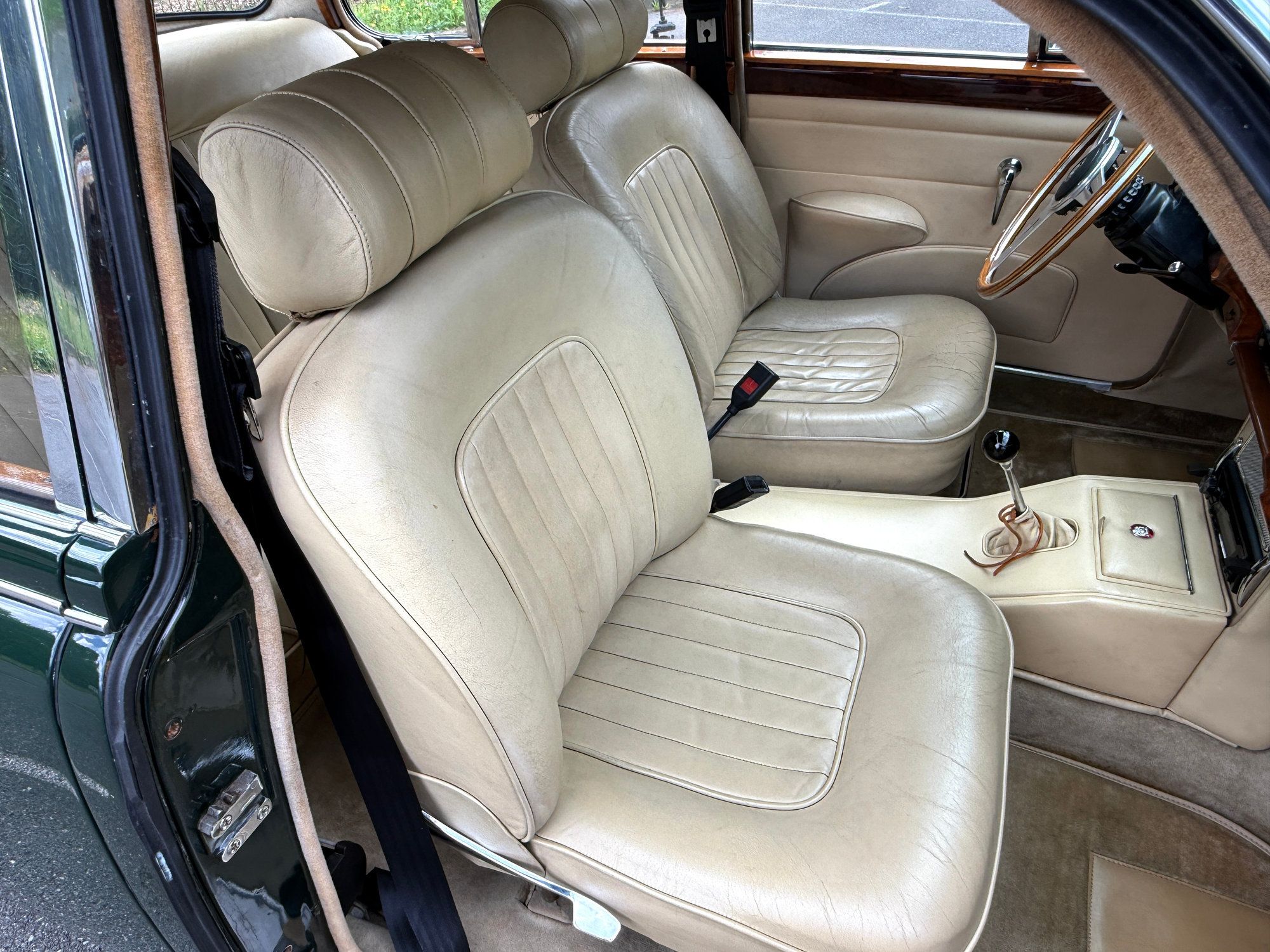 Jaguar MKII 3.8 22