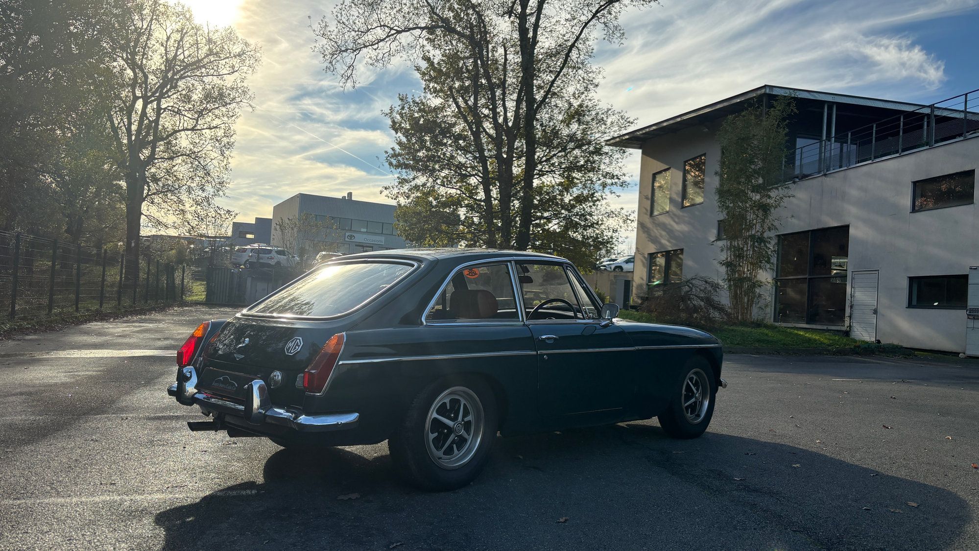 MG B GT V8 Costello 7