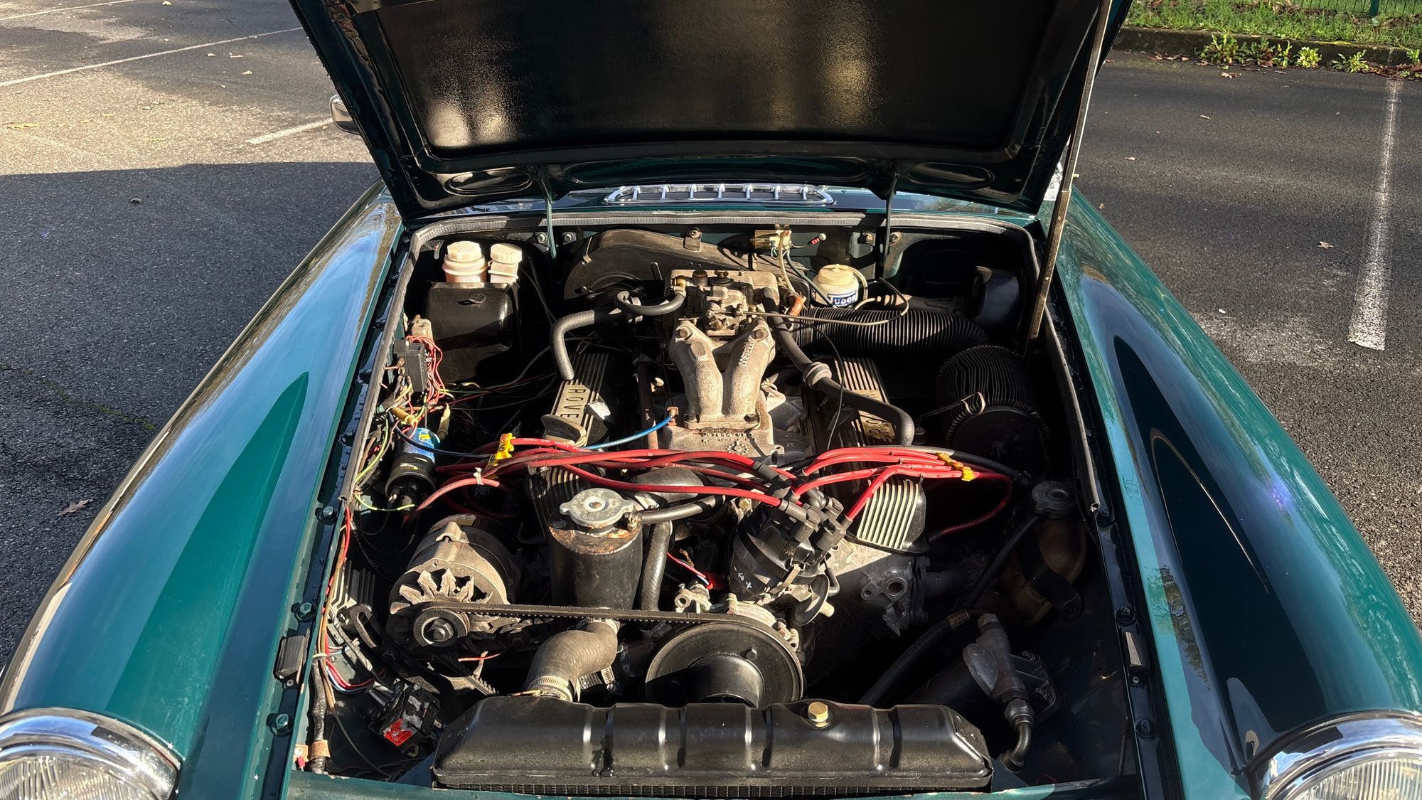 MG B GT V8 Costello 23