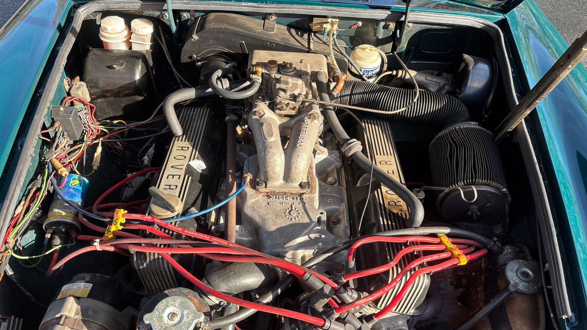MG B GT V8 Costello 24