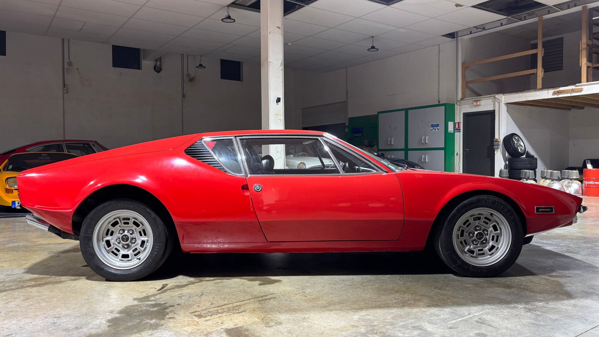 De Tomaso Pantera Push Button 9